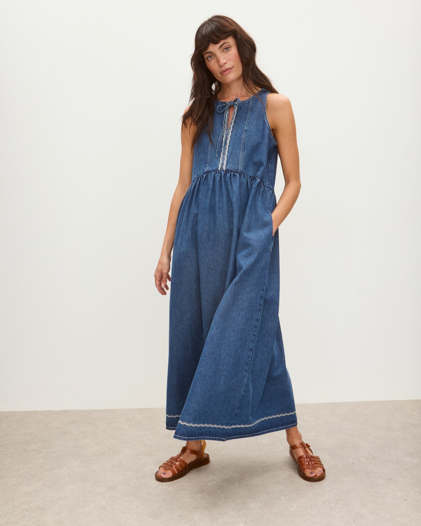 Which Shoes To Wear With Dresses - Style Tips