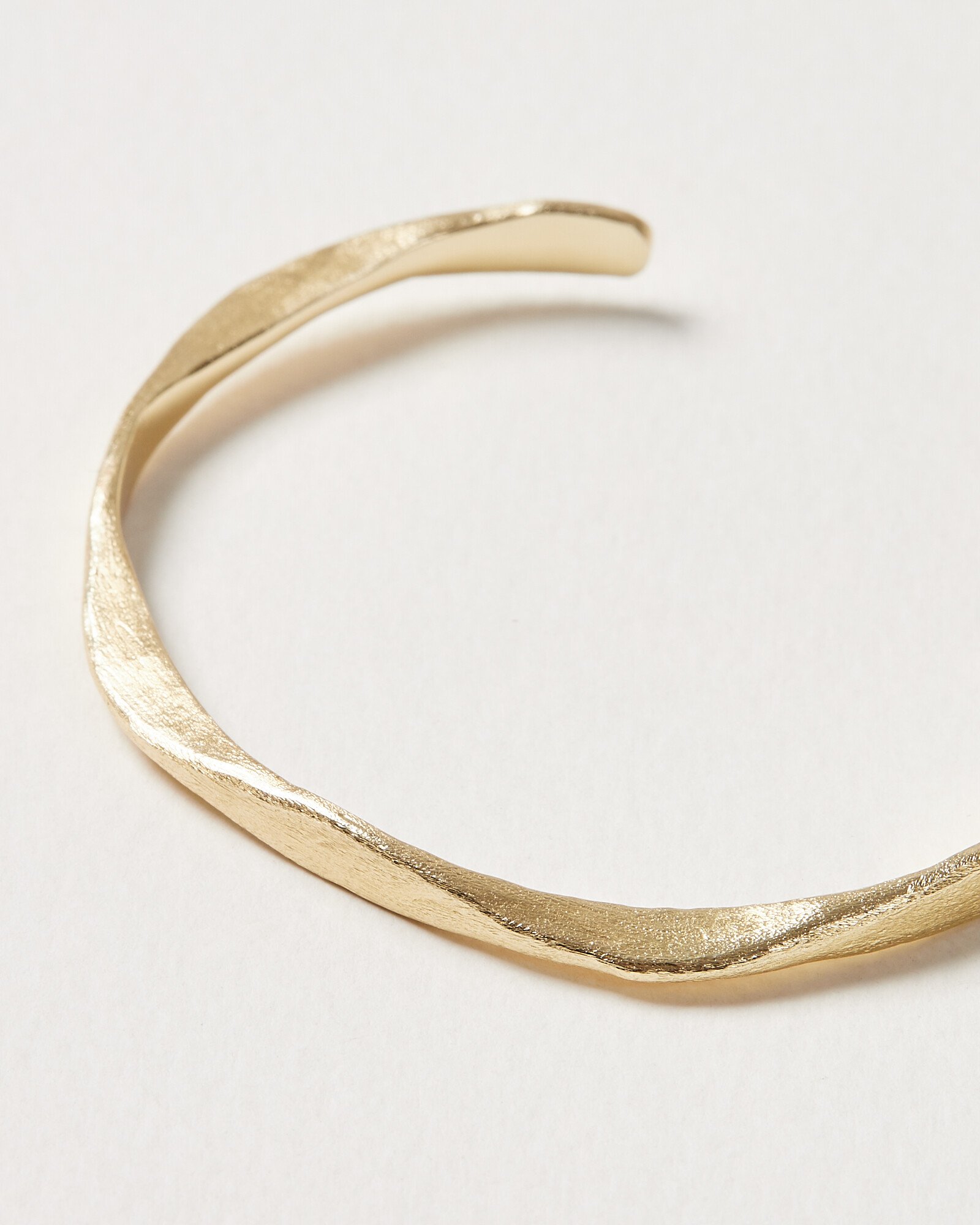 Felixa Twist Gold Plated Chunky Bangle | Oliver Bonas