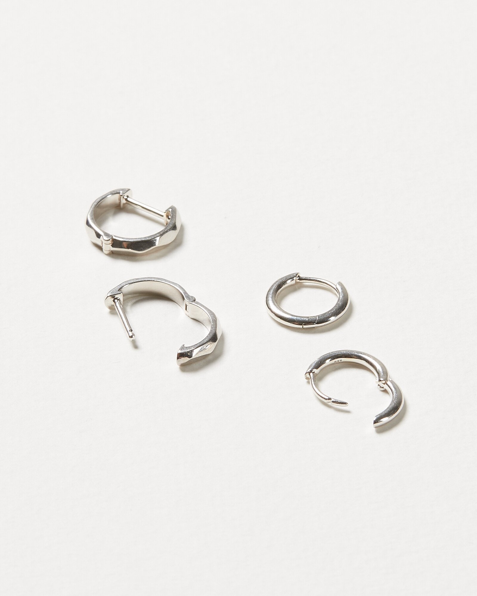 Konov Men's Stainless Steel Huggie Hoop Earrings - 4 Pairs (Black, Blue, Gold, Silver), 14mm - View #6