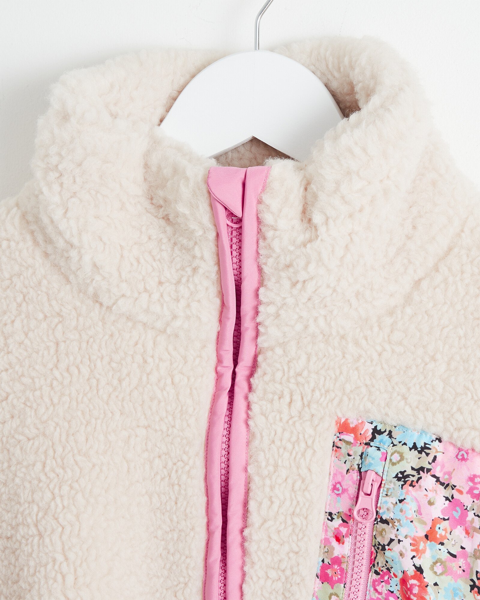 Active Dainty Ditsy Floral Print Pocket Cream Fleece Jacket