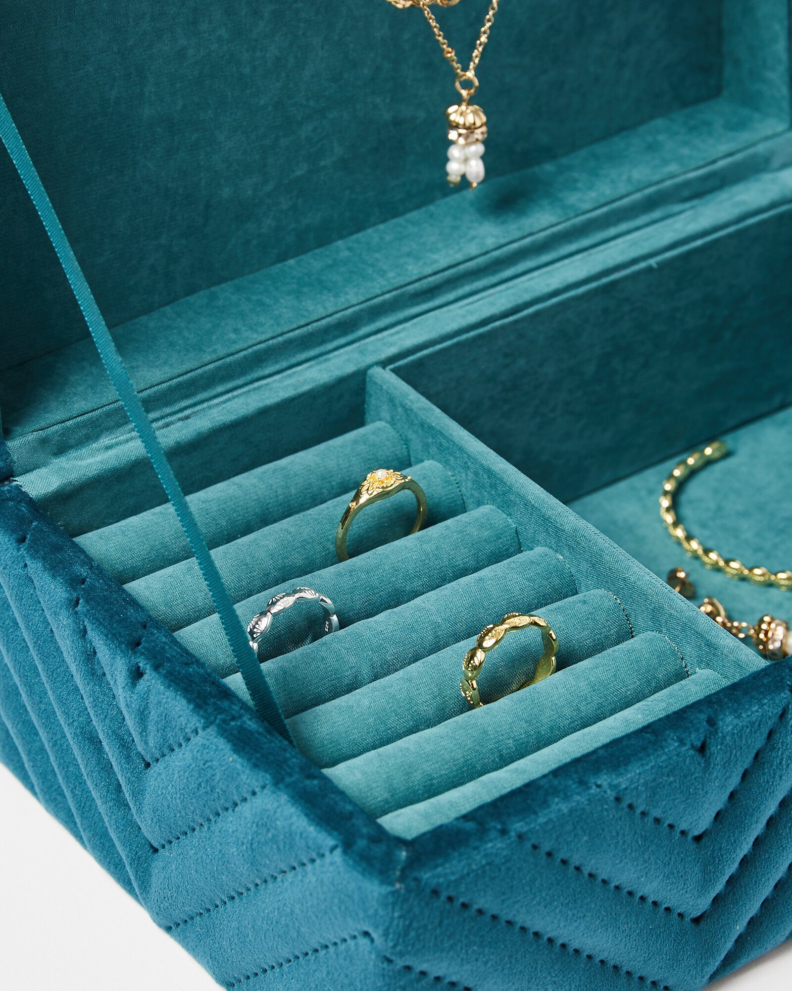 Safa Blue Velvet Jewellery Box Medium Oliver Bonas