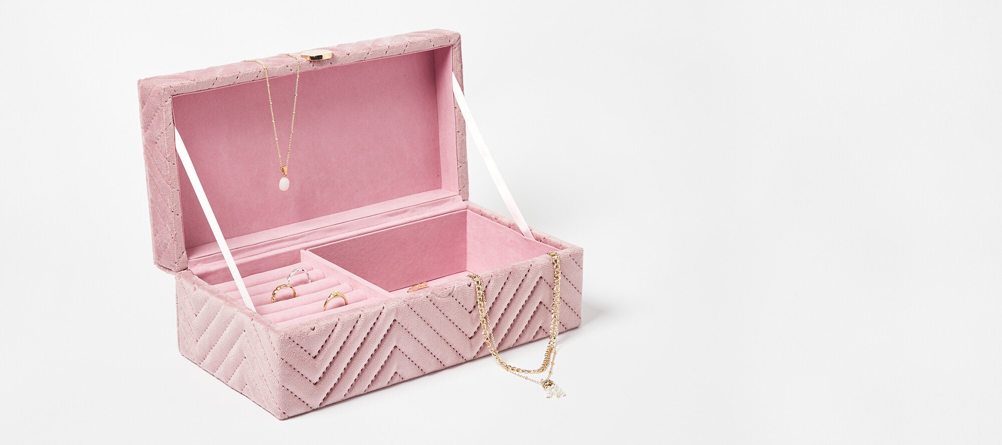 Safa Pink Velvet Jewellery Box Large | Oliver Bonas