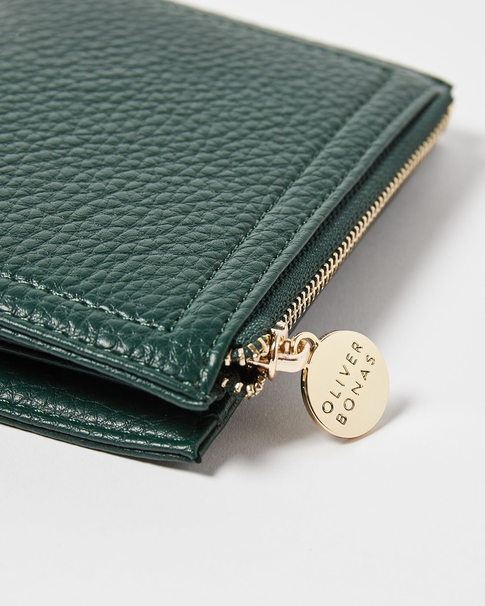 Kinley Forest Green Zipped Coin Purse | Oliver Bonas