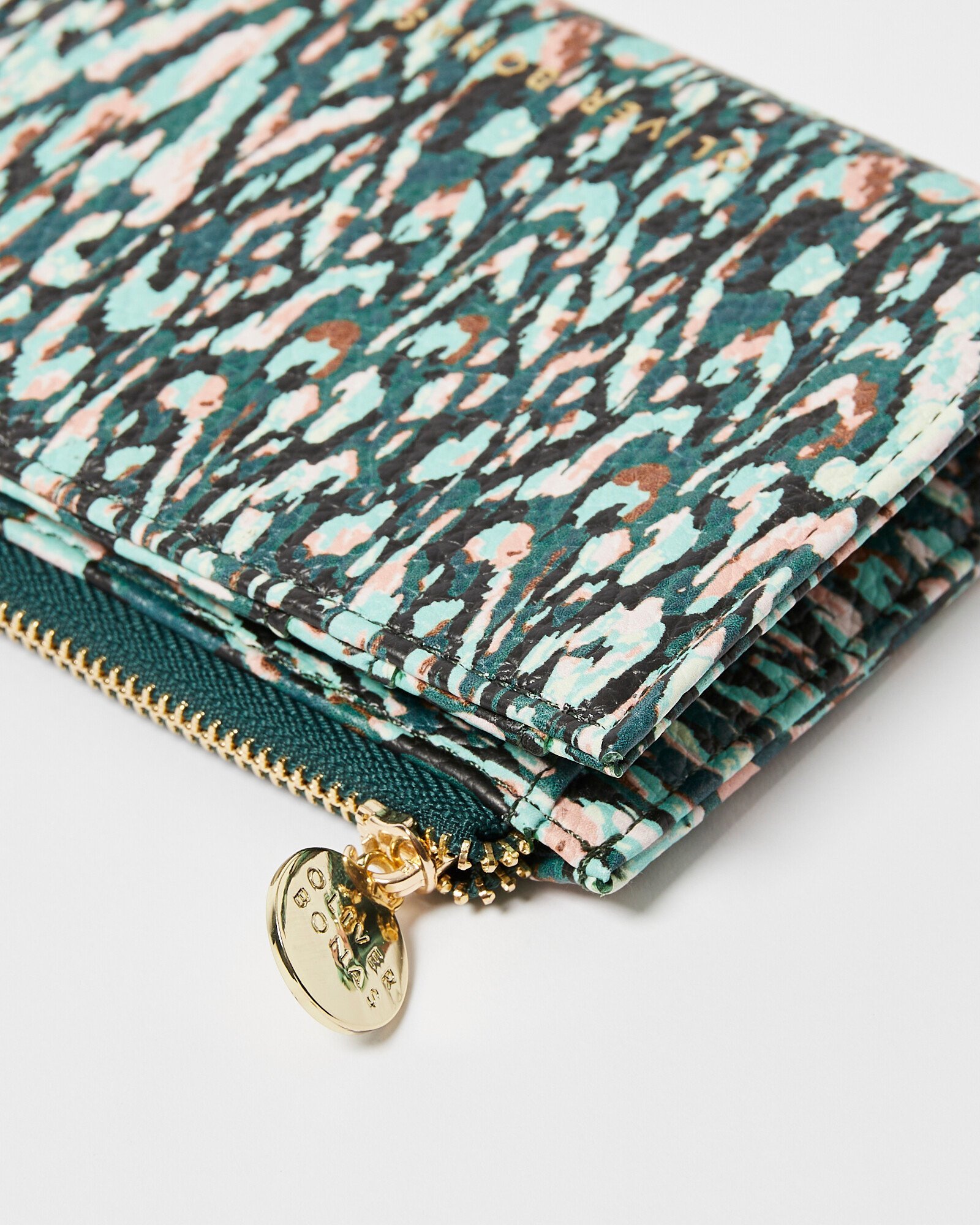Kinley Leopard Mint Green Zipped Coin Purse | Oliver Bonas