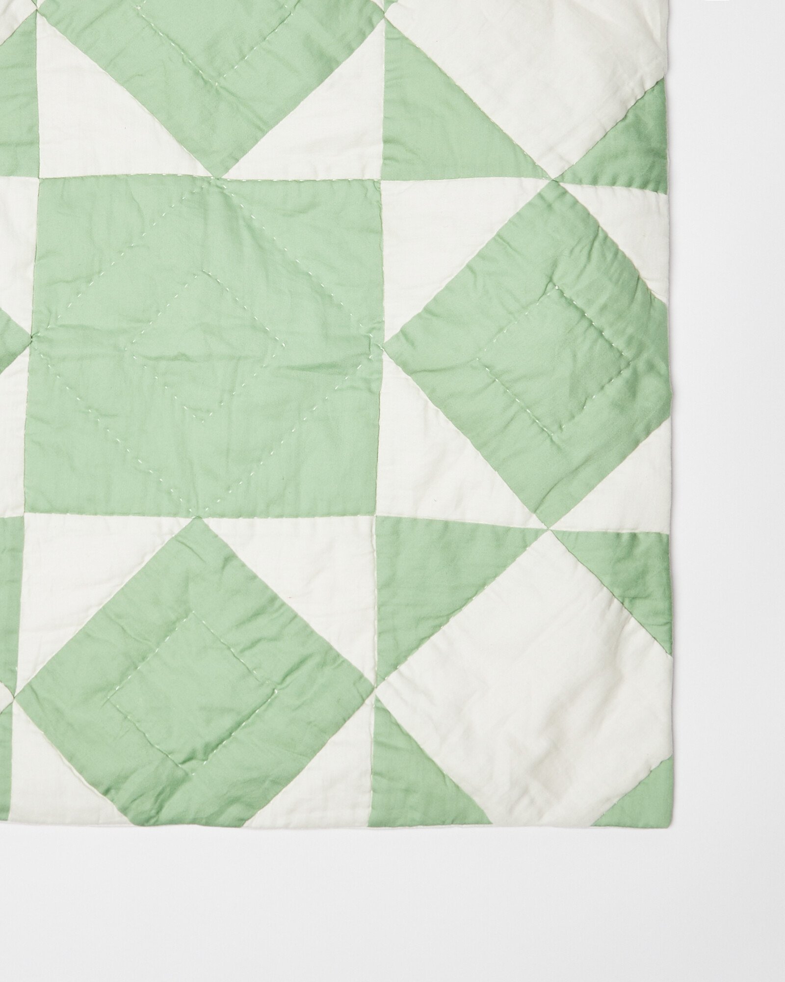 hobo / ARMY CLOTH  PATCHWORK CUSHION /BG hobo / ARMY CLOTH PATCHWORK CUSHION /BG hobo Patchwork Cushion