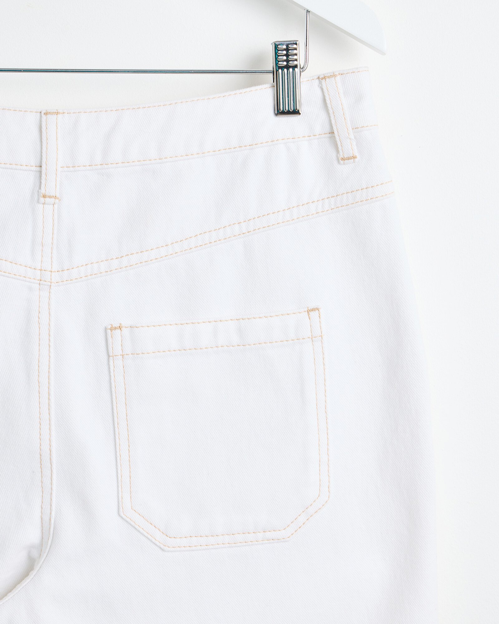 Ecru Cream Contrast Stitch Scallop Jeans | Oliver Bonas