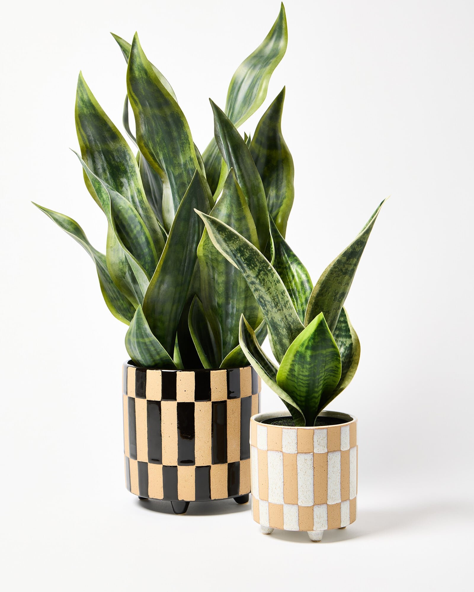 Noi Chequerboard Monochrome Ceramic Plant Pot Large | Oliver Bonas