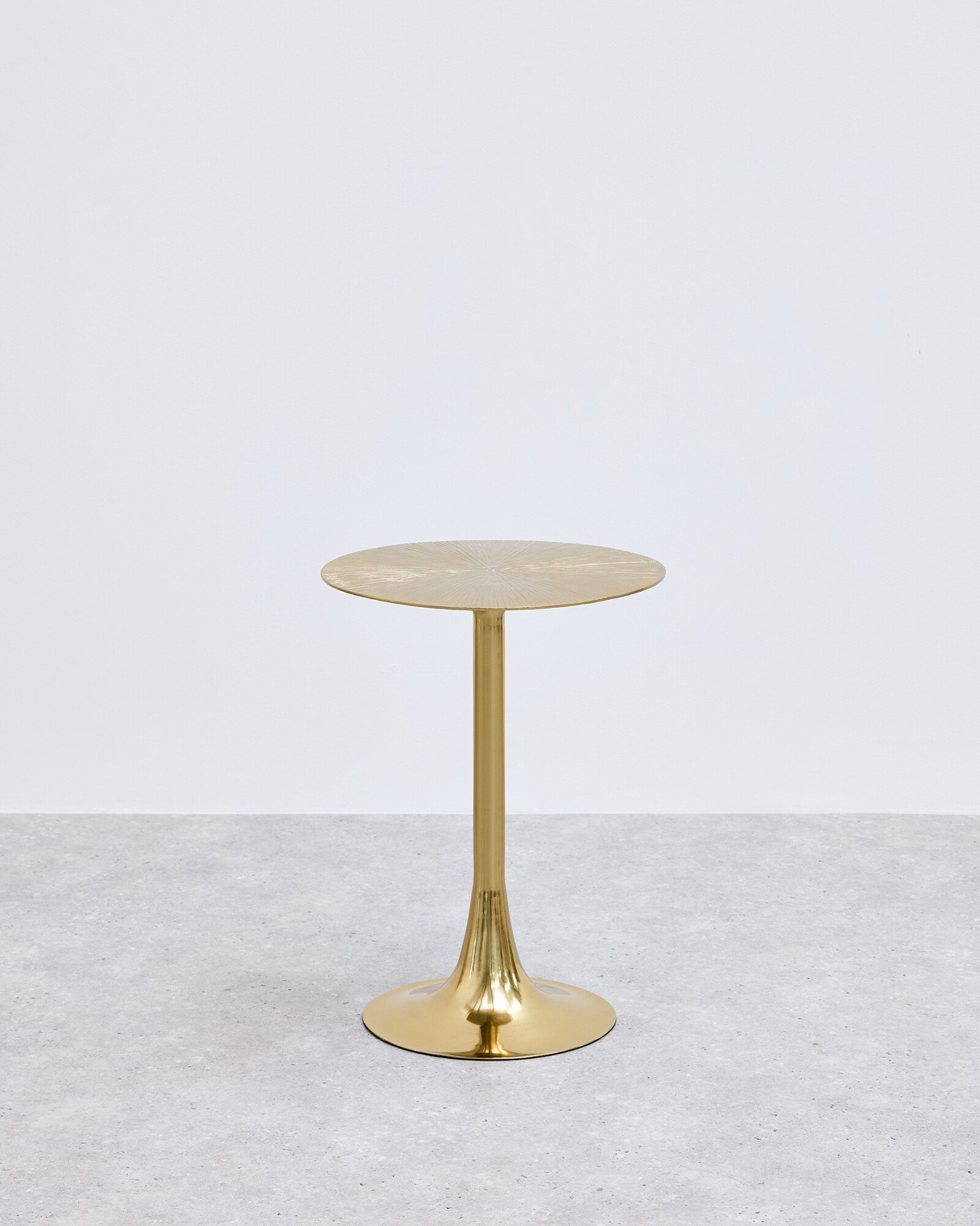 Tromba Gold Metal Side Table | Oliver Bonas