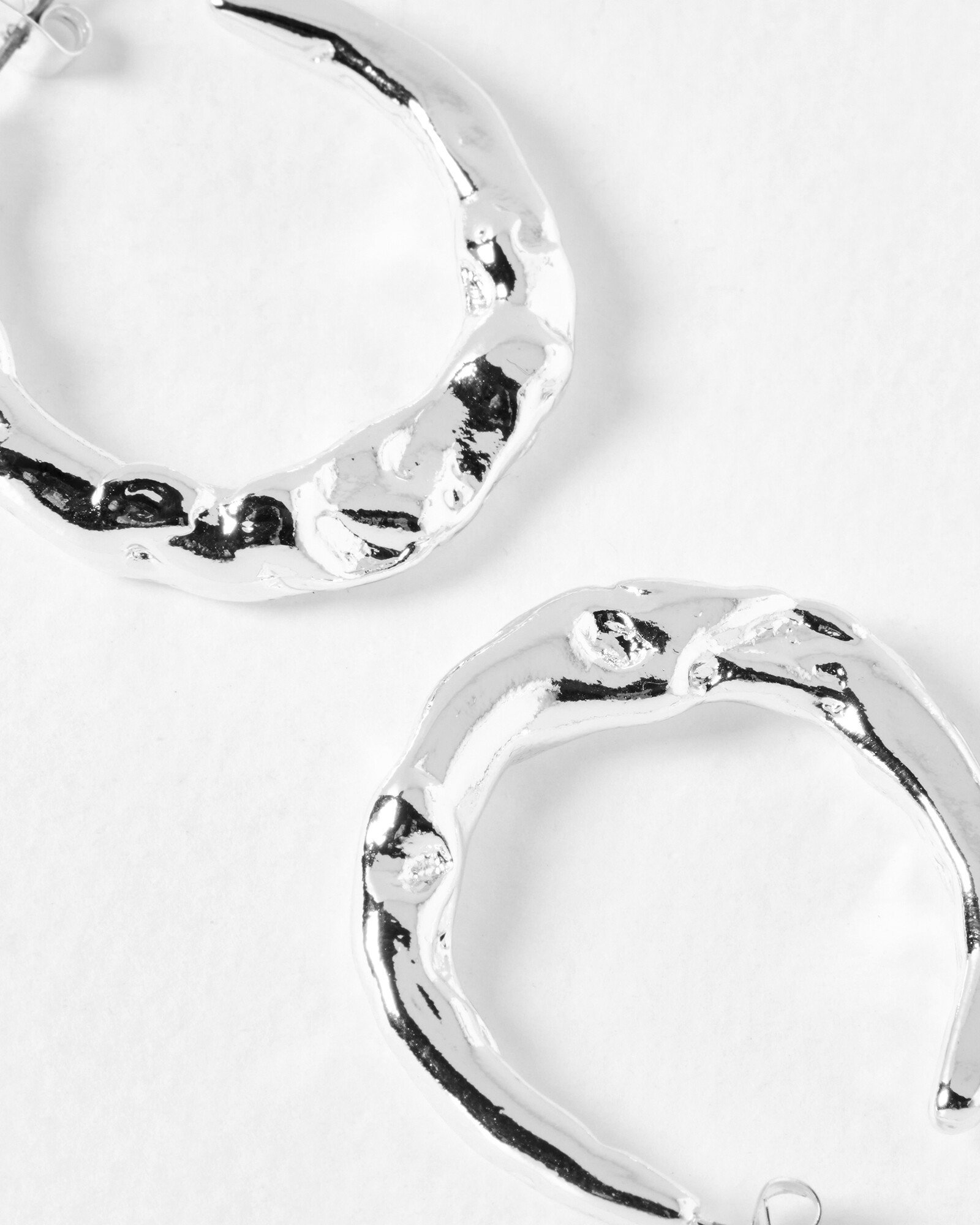 Maud Textured Silver Tone Hoop Earrings Large Oliver Bonas