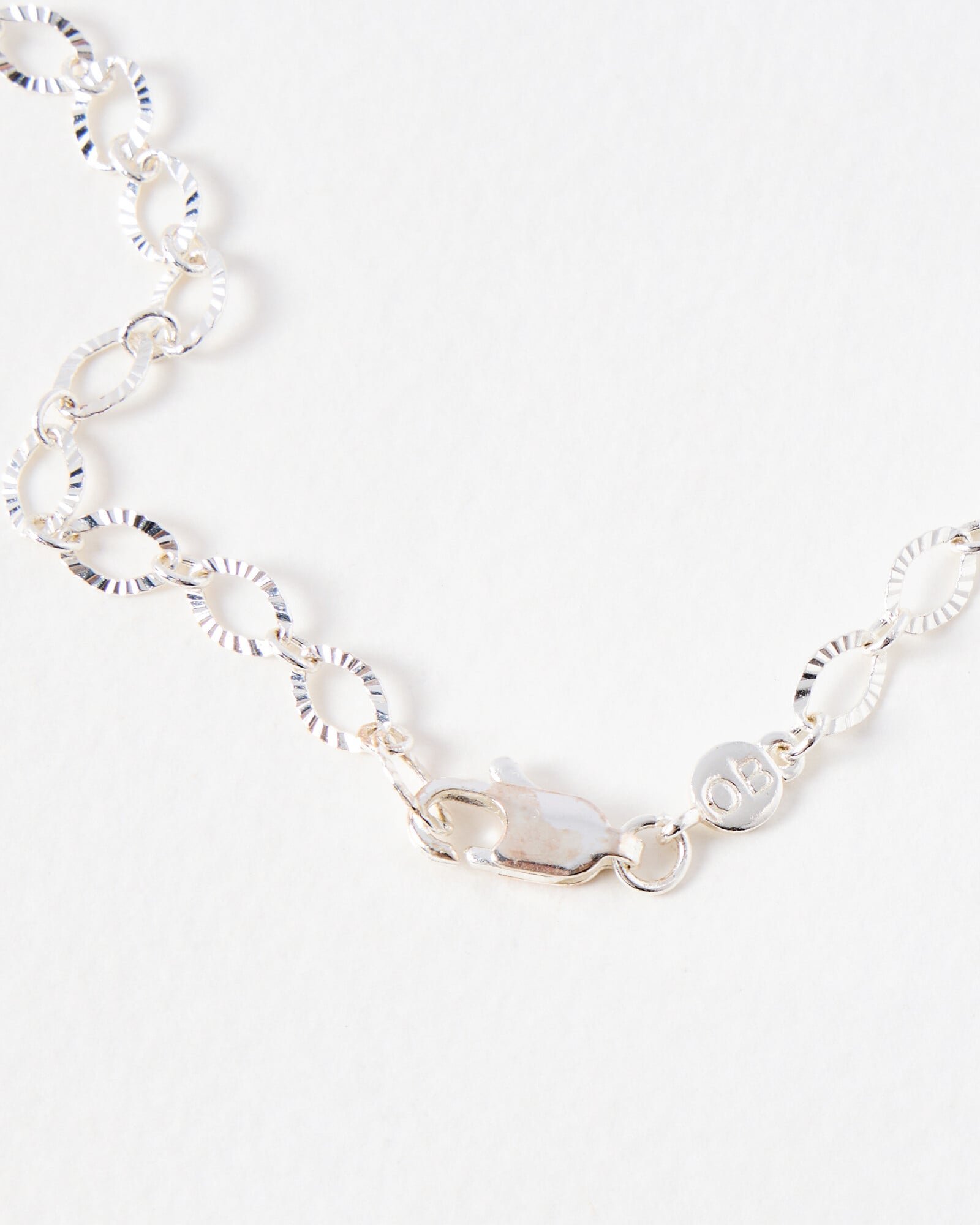 Nivia Textured Links Silver Plated Chain Necklace | Oliver Bonas