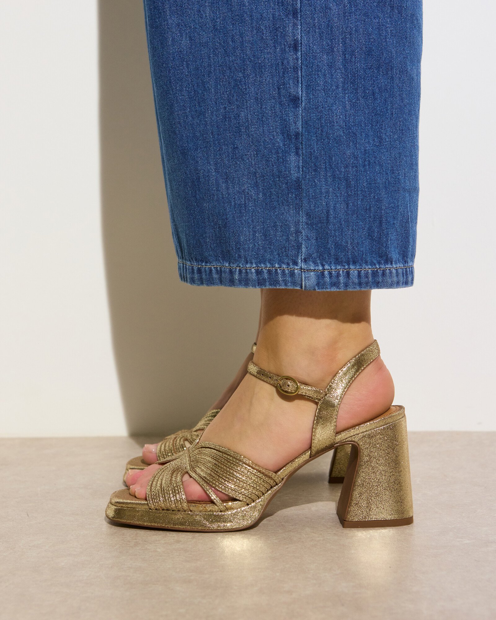 Gold Metallic Fan Leather Platform Heeled Sandals Oliver Bonas IE