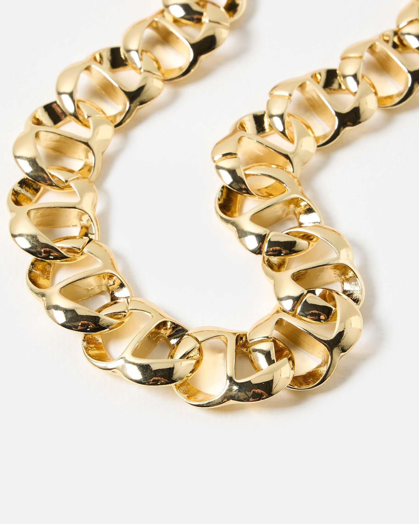 Gillian Gold Tone Chunky Chain Necklace | Oliver Bonas