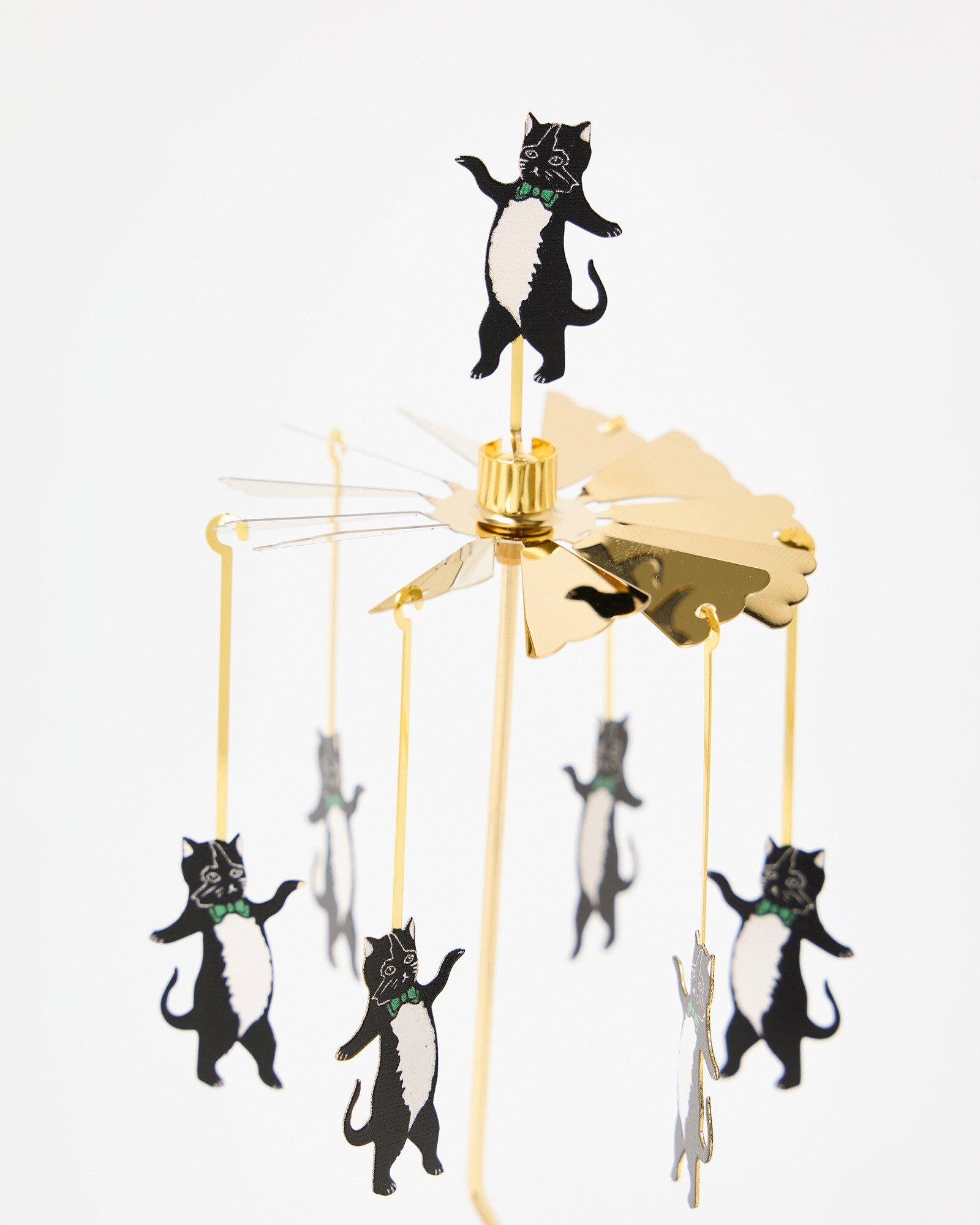 Pierre The Cat Gold Tealight Spinner