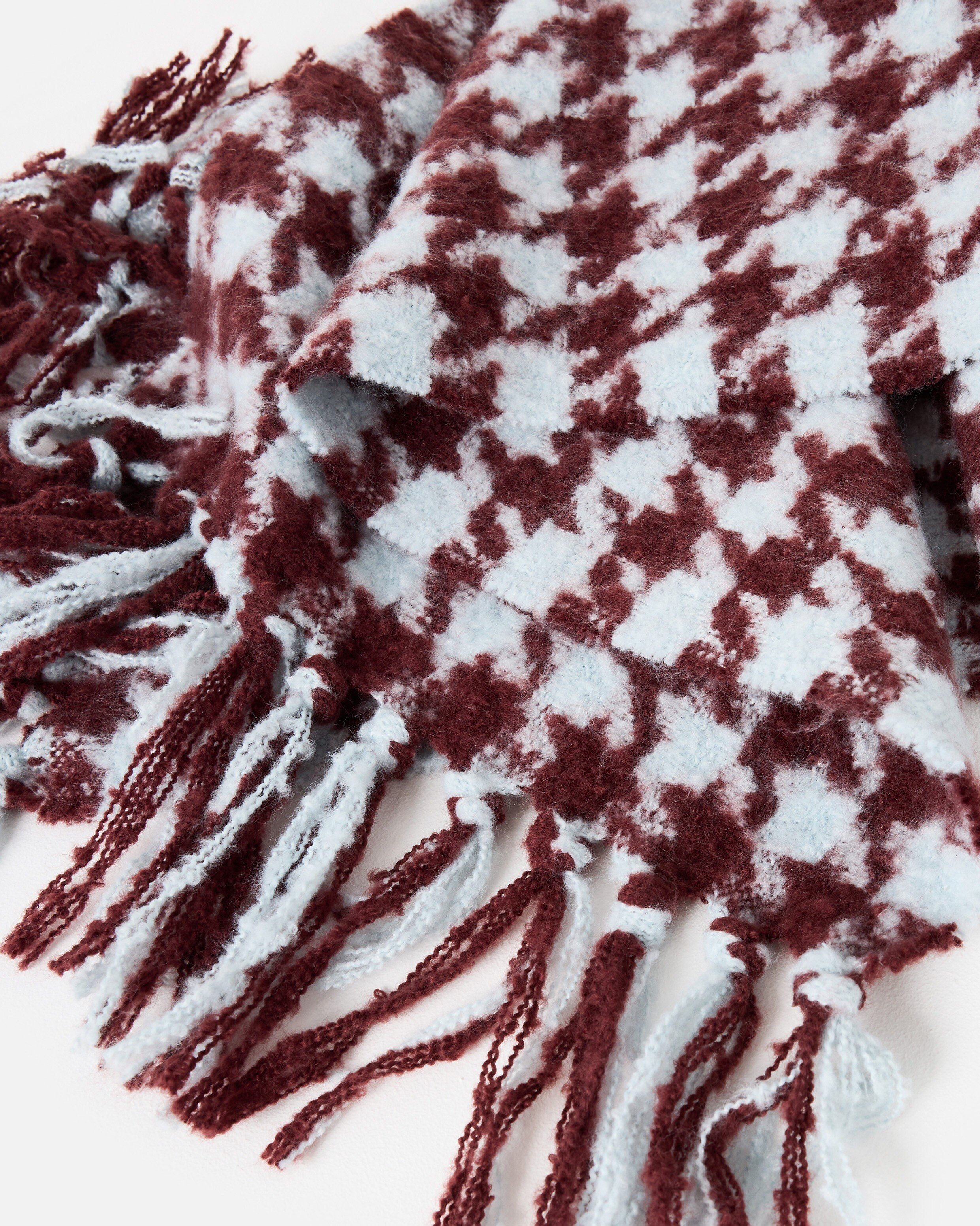 Burgundy & Blue Houndstooth Midweight Tassel Scarf | Oliver Bonas