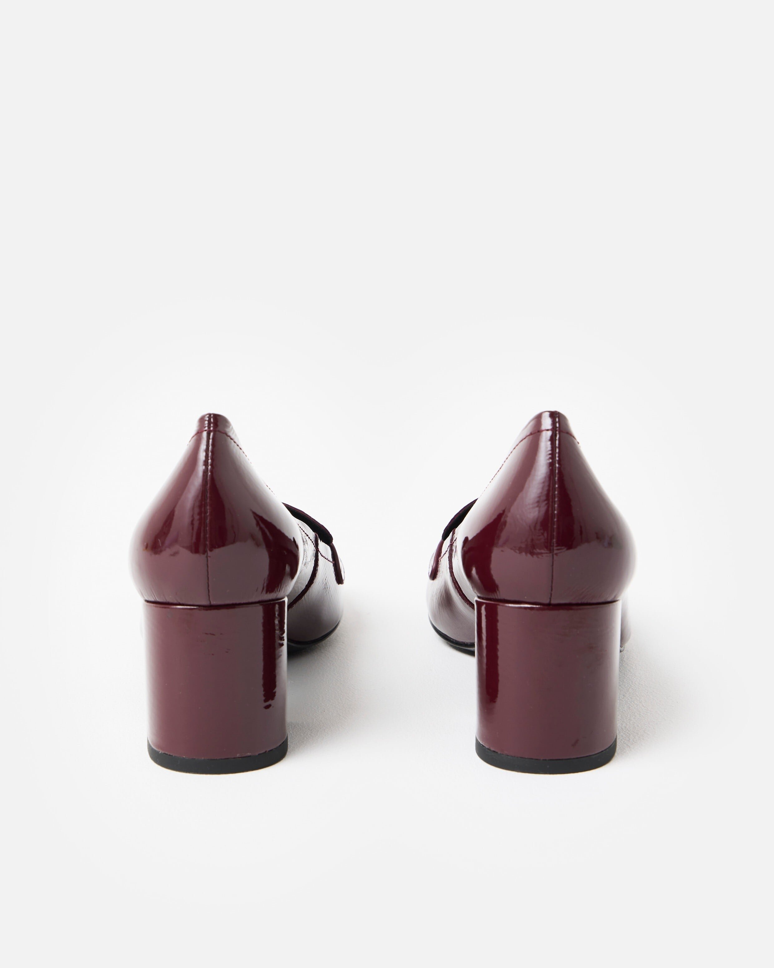 BIBI LOU ビジュー付きパンプス　36 未使用　ビビロウ　イタリア Bibi Lou Burgundy Patent Heeled Loafers | Oliver Bonas