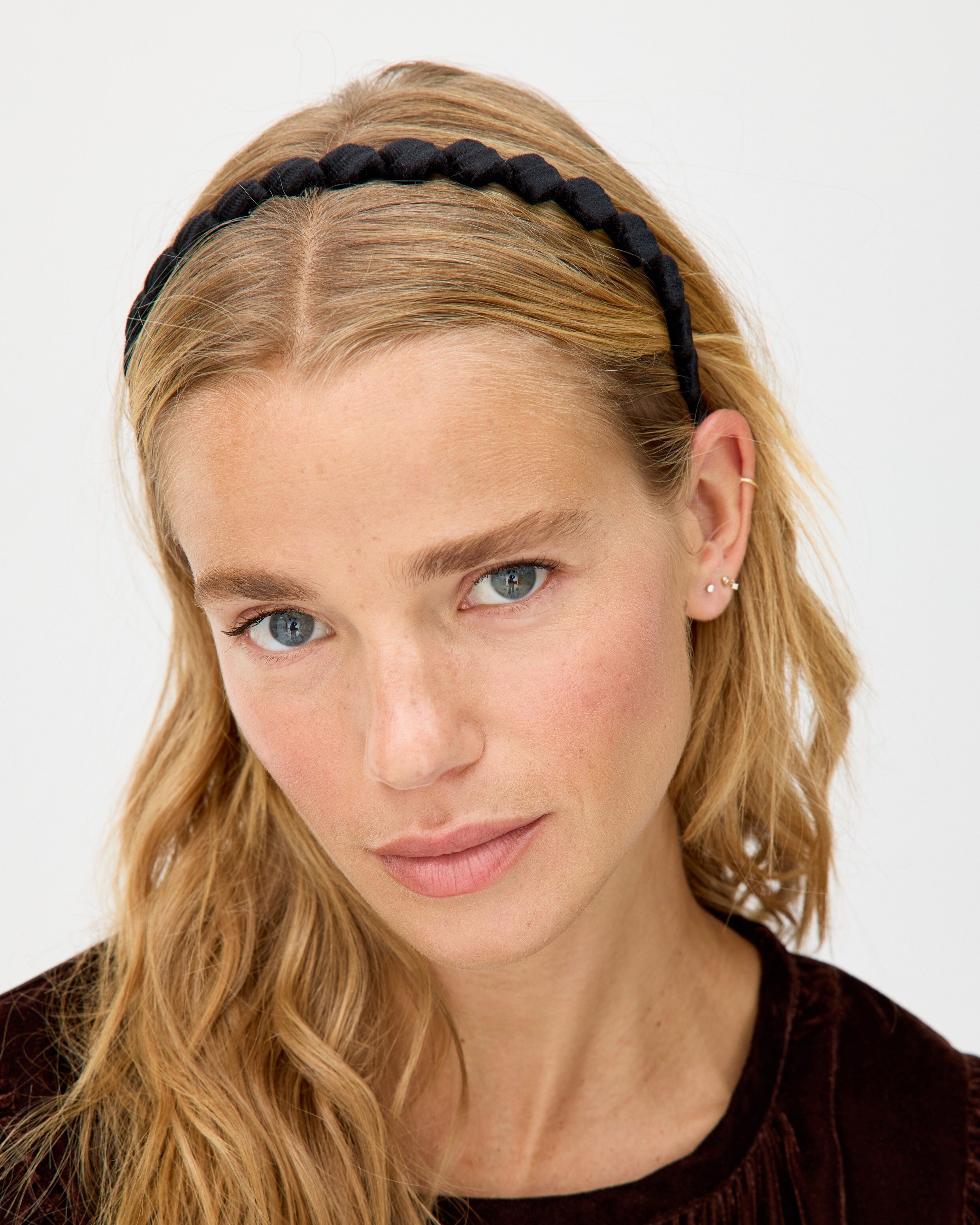 Audtope Black Velvet Padded Headbands For Women Soft Simple Headband For Girls And Teens Plain No Teeth Thick Hoops Hair Accessories