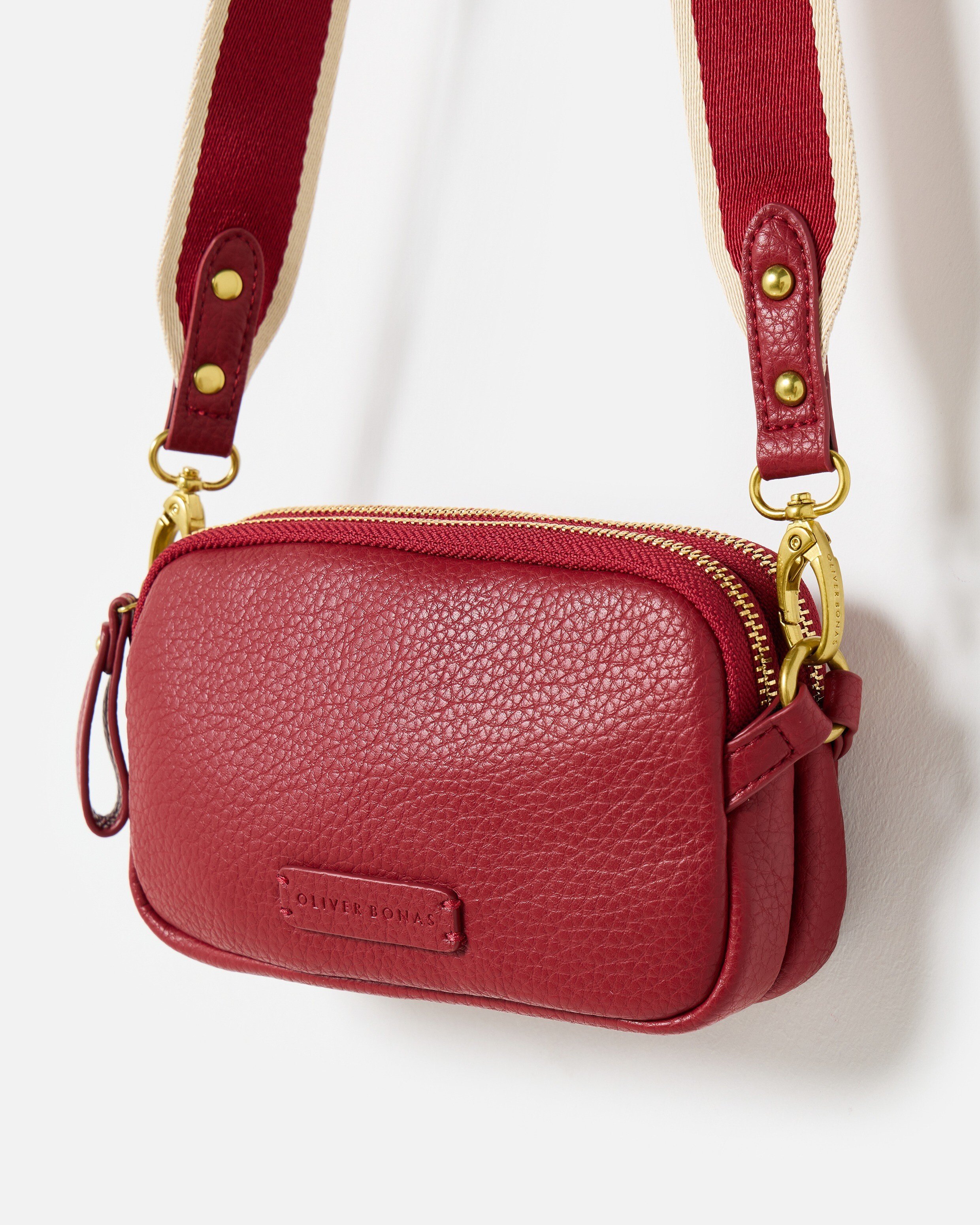 Silver Metallic Glasses Case | Oliver Bonas