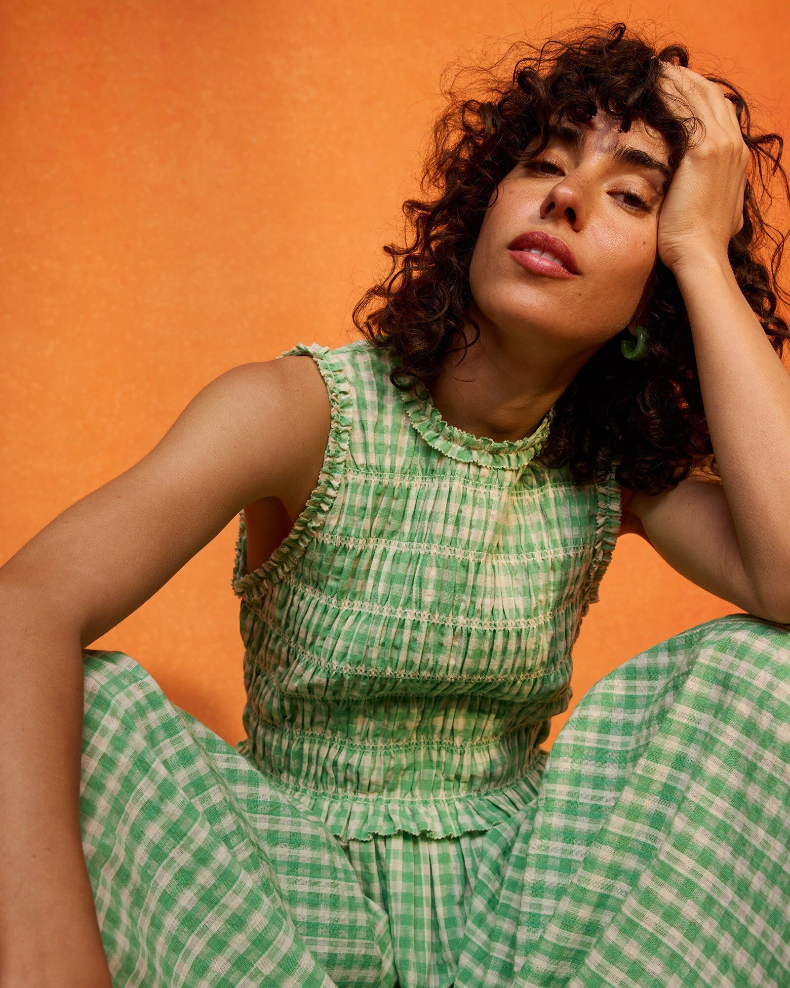 Green Gingham Shirred Bodice Sleeveless Midi Dress | Oliver Bonas