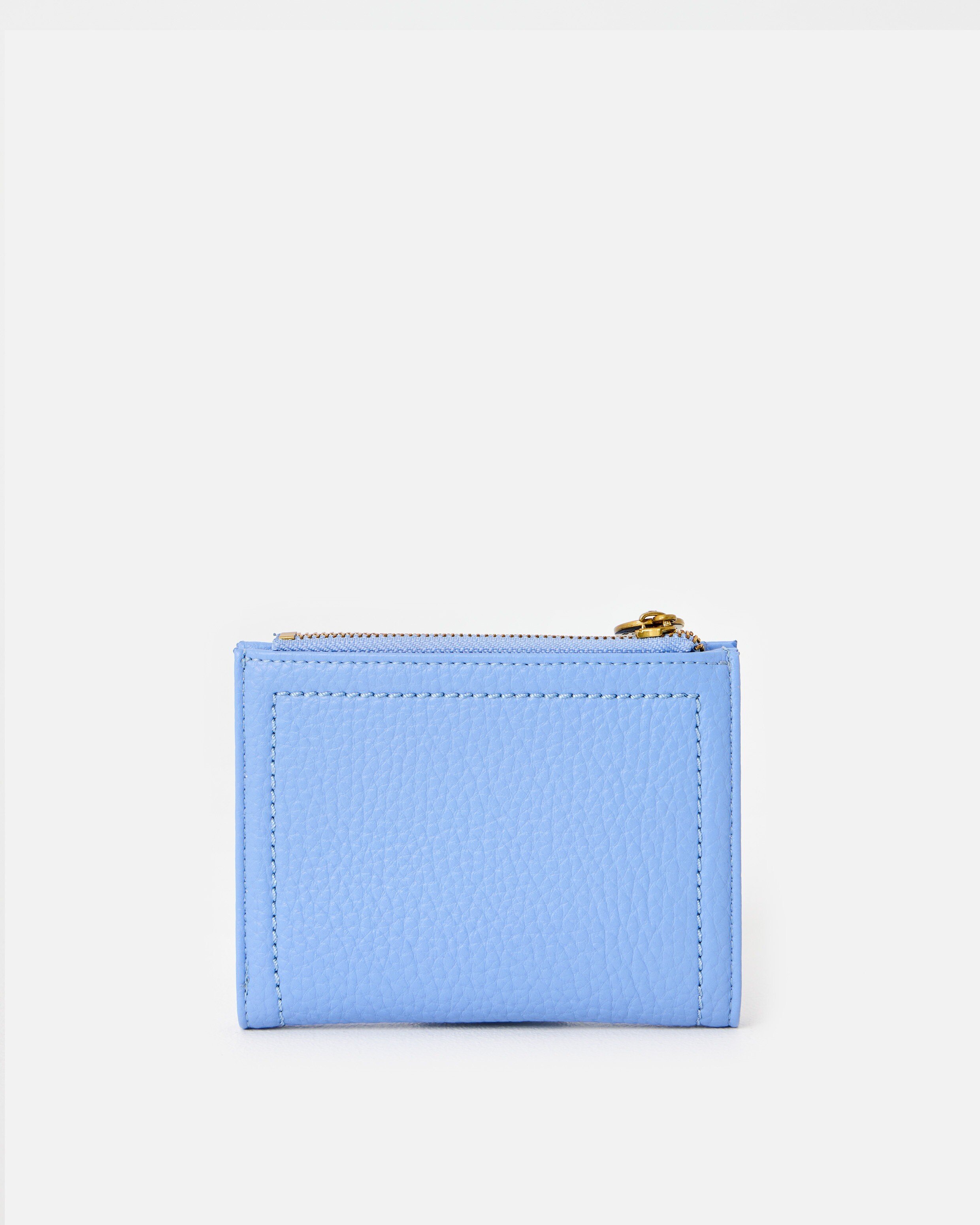 Kinley Sky Blue Zipped Purse | Oliver Bonas