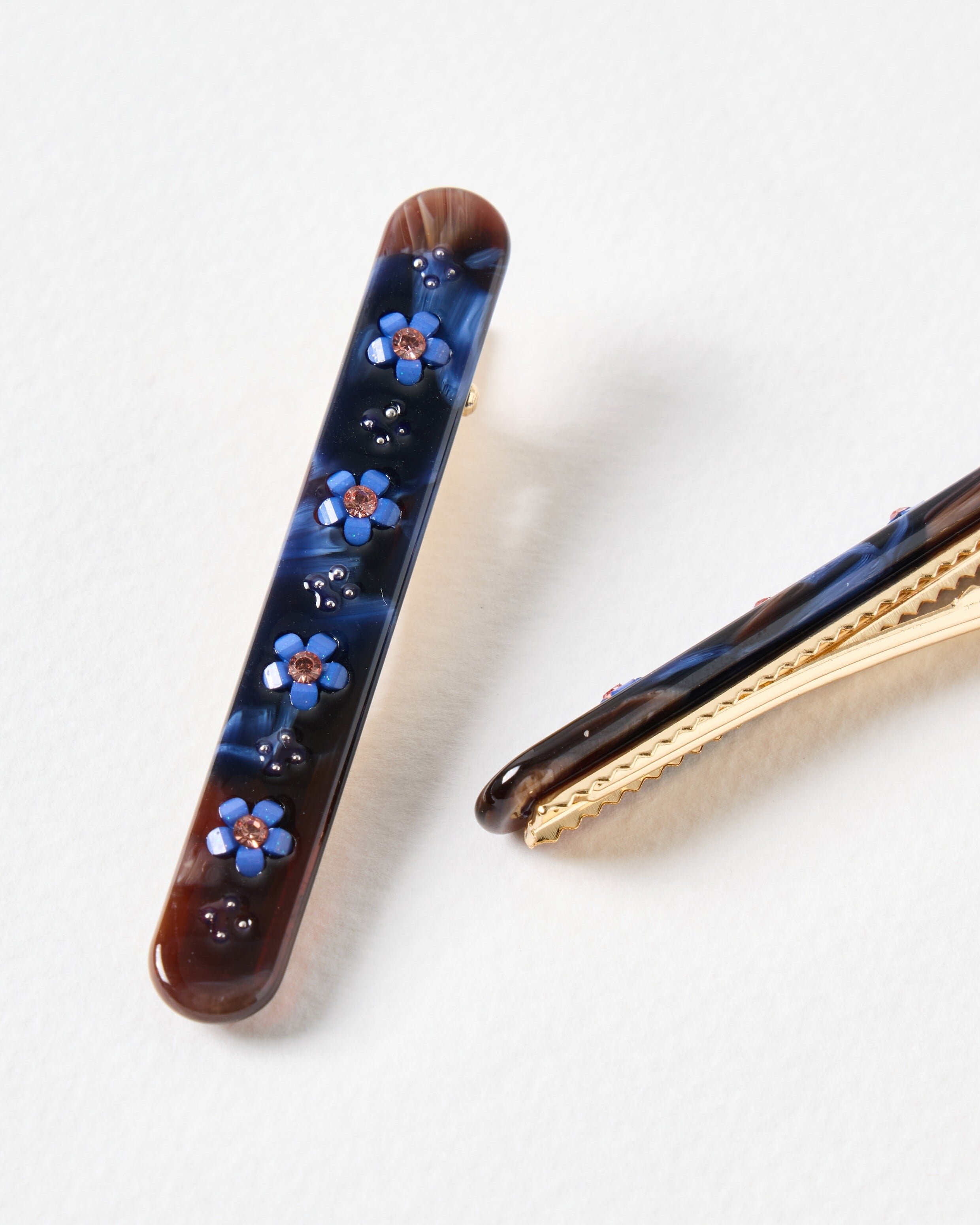 【Yukichi】BRIGITTE dot ribbon clip in Brigitte Blue Resin Flower Hair Clips Set of Two | Oliver Bonas