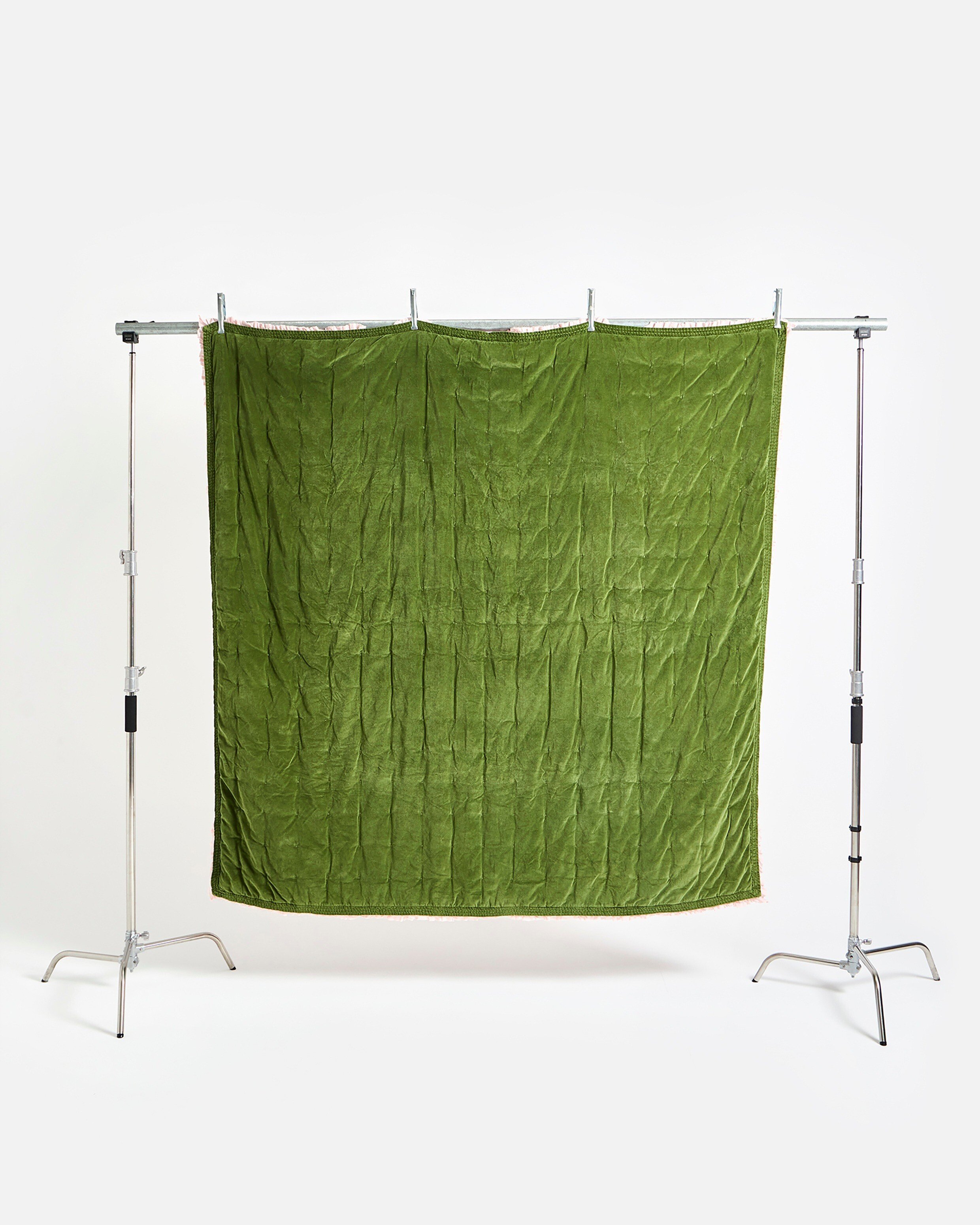 Reversible Green Ruffle Trim Velvet Quilt