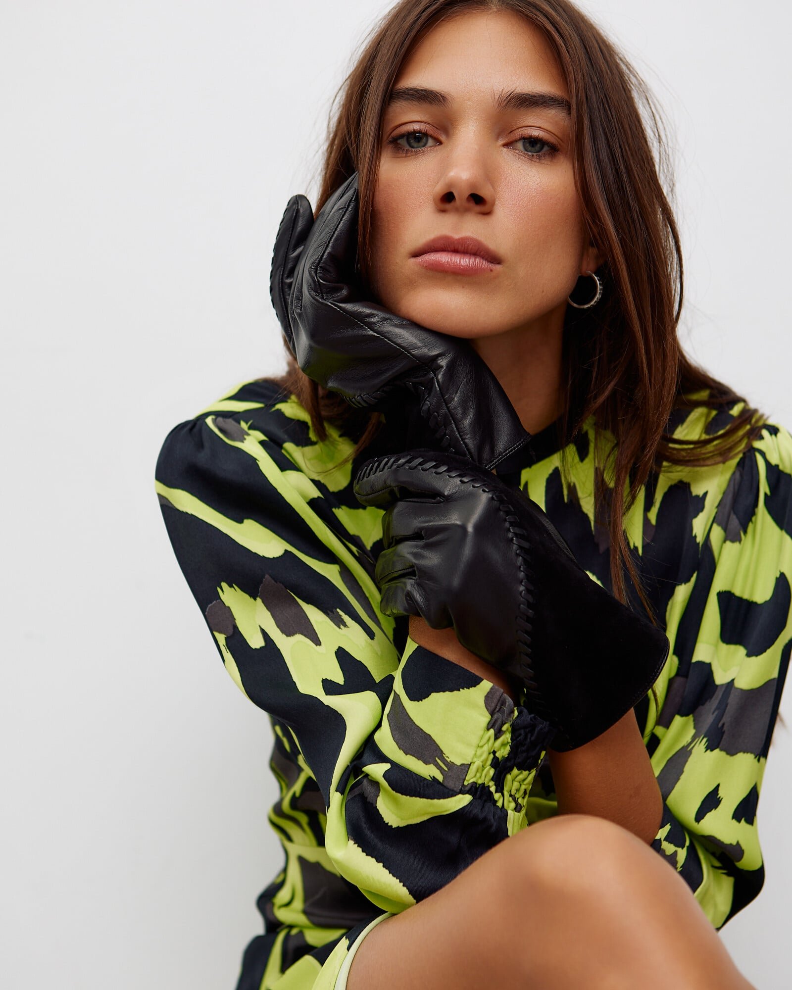 Whipstitch Black Leather Gloves | Oliver Bonas