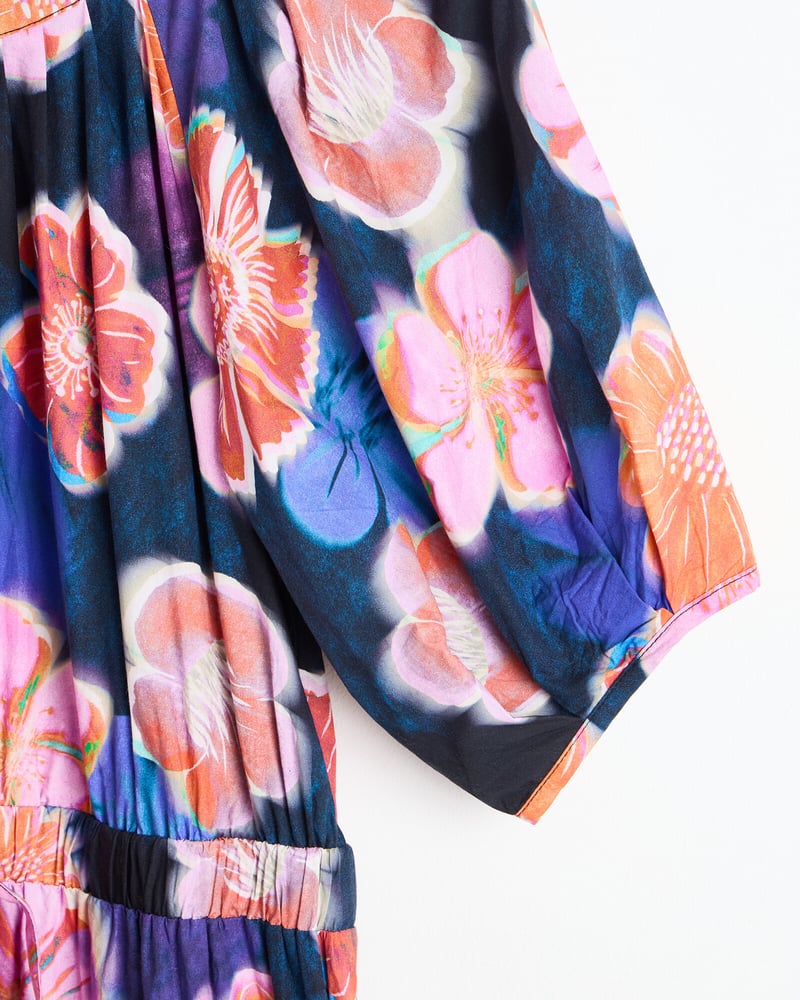 Blue Floral Print Tiered Keyhole Midi Dress