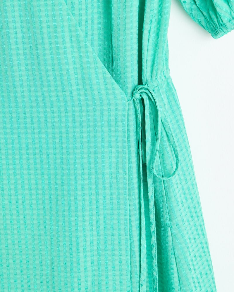 Green Textured V-Neck Tiered Midi Wrap Dress