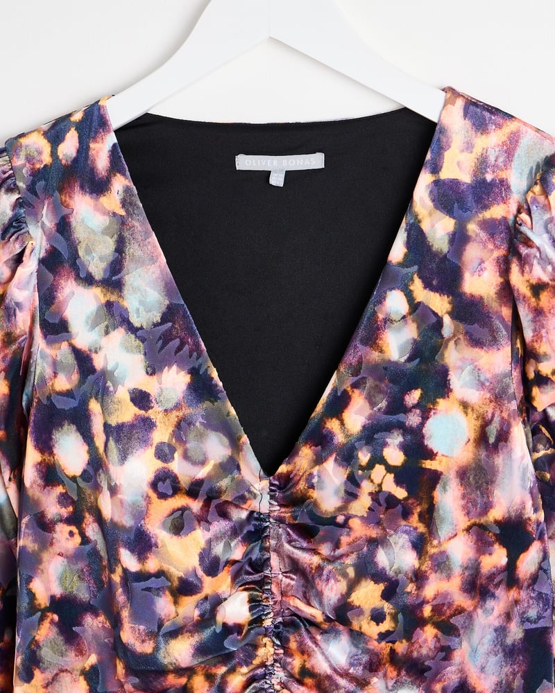 Abstract Print V-Neck Ruched Mini Dress