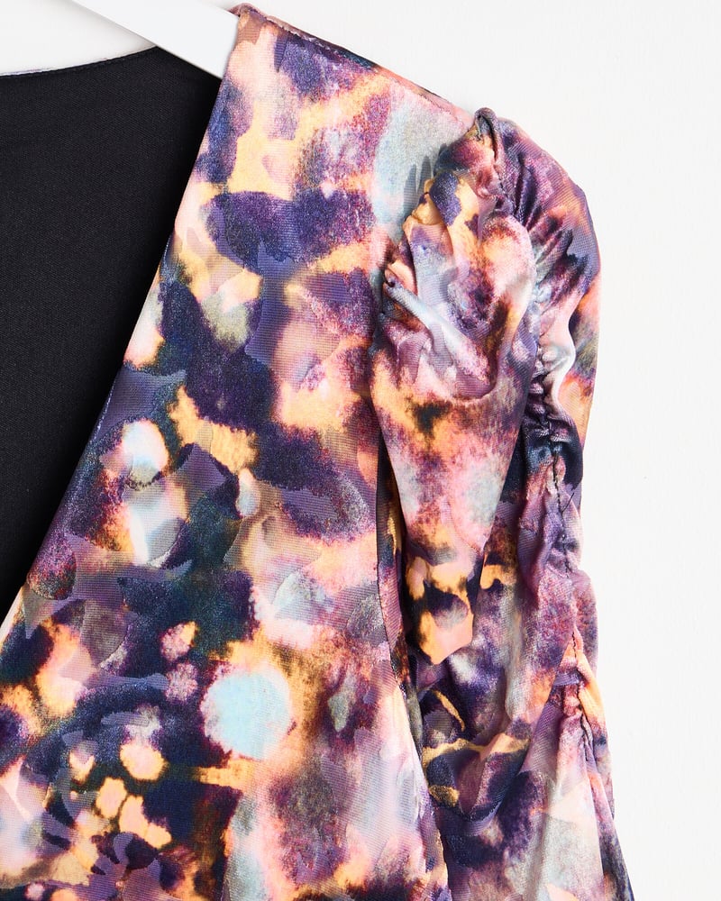 Abstract Print V-Neck Ruched Mini Dress
