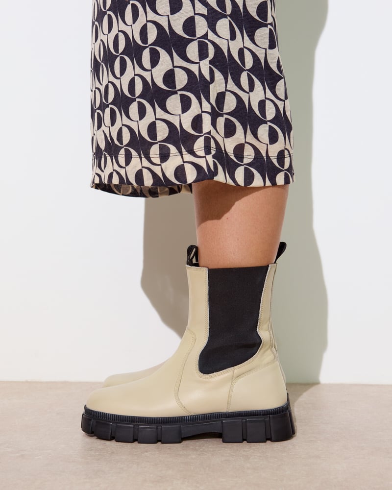 Asra Beacon White Chelsea Boots
