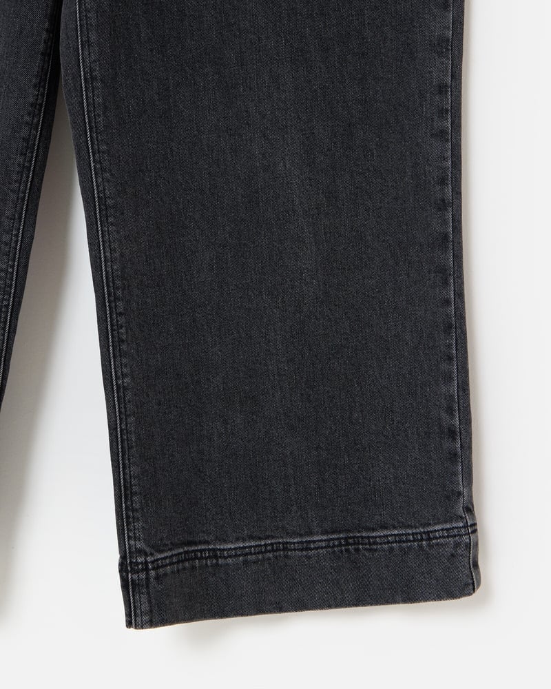 Black Denim Scallop Stitch Cropped Wide Leg Jeans