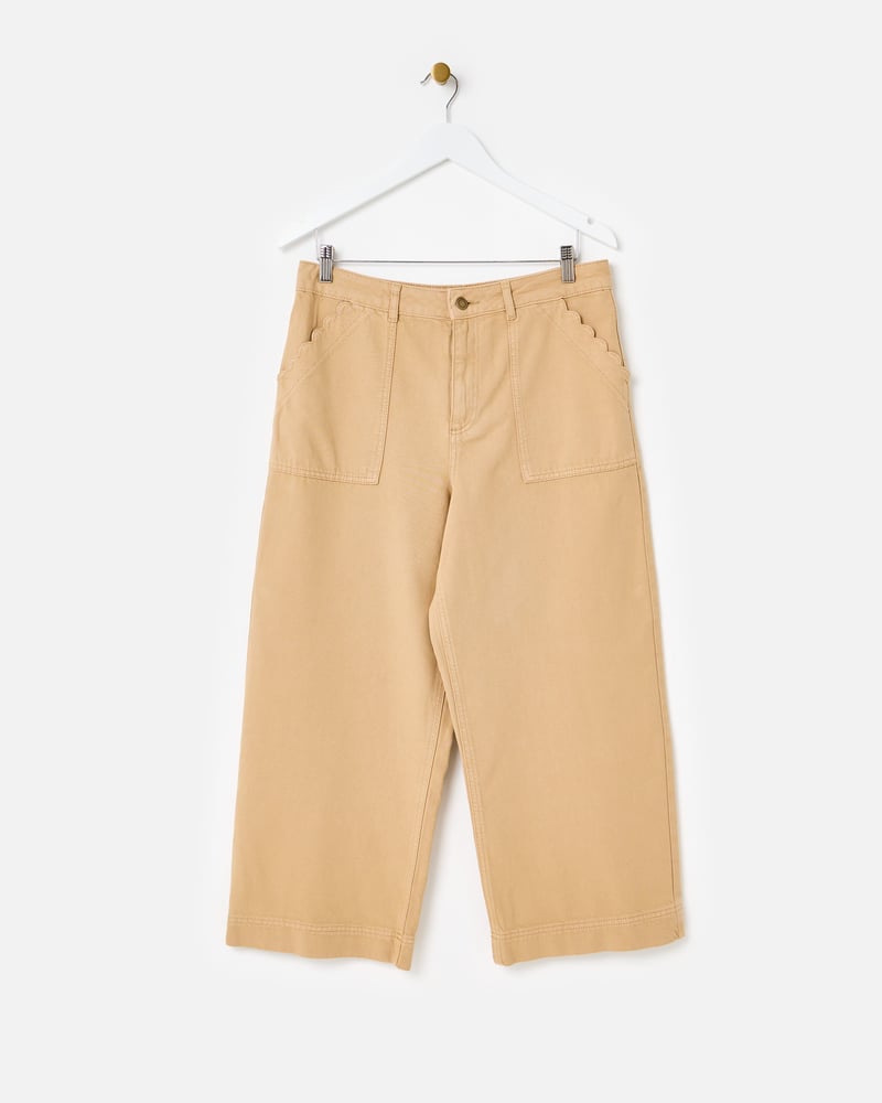 Sand Scalloped Pocket Cropped Wide Leg Jeans