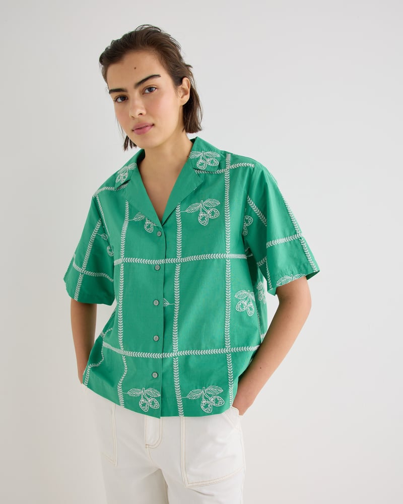 Green Strawberry Embroidered Short Sleeve Shirt