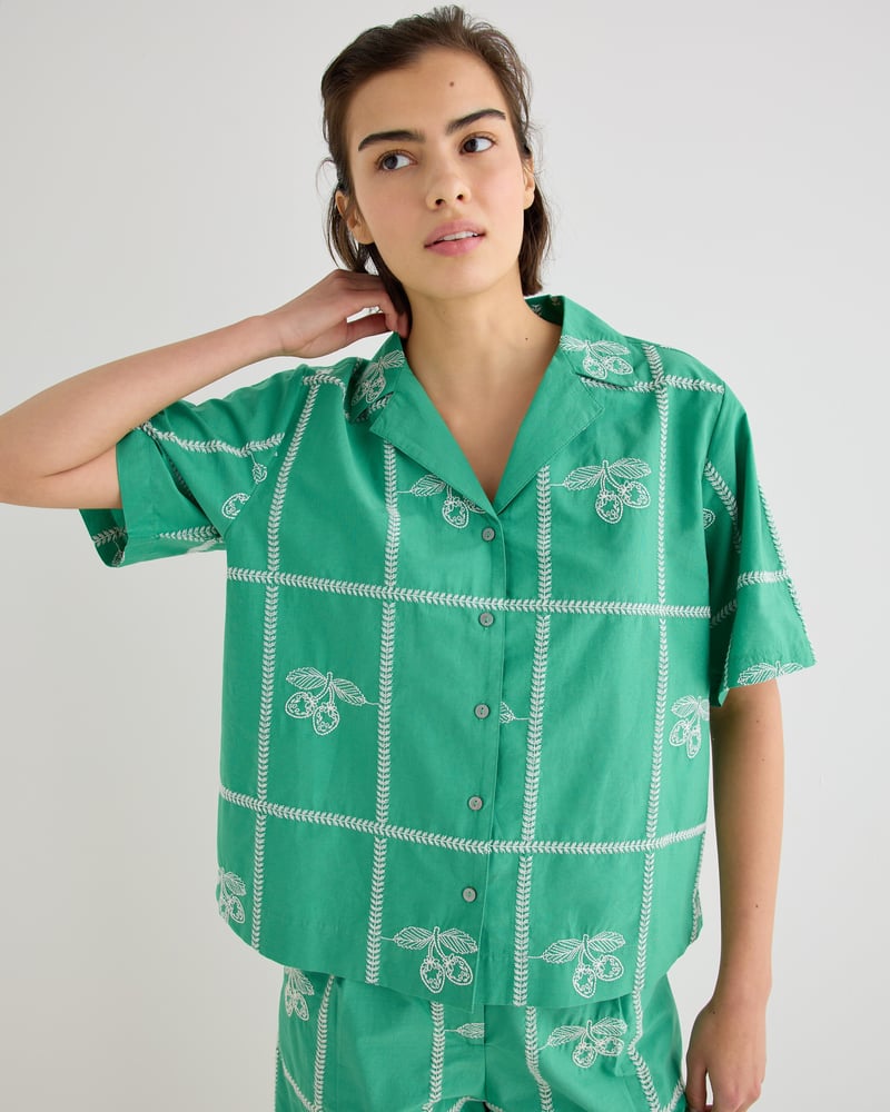 Green Strawberry Embroidered Short Sleeve Shirt