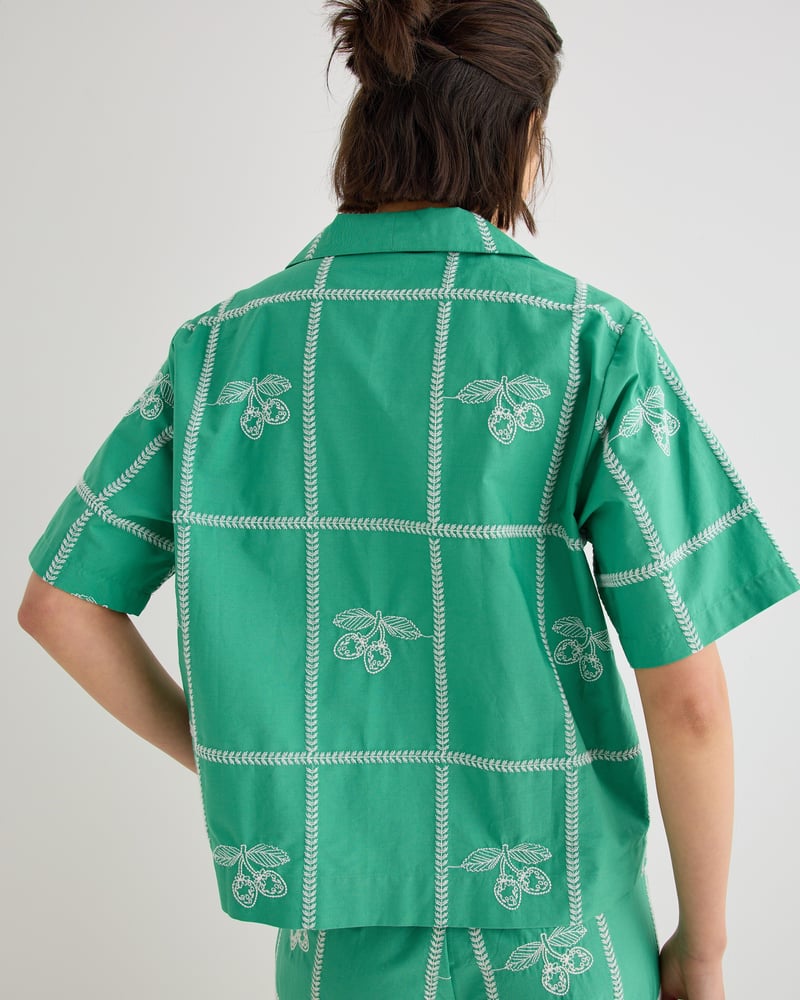 Green Strawberry Embroidered Short Sleeve Shirt