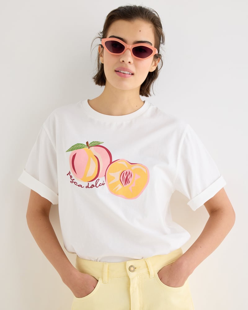 White Just Peachy Cotton Graphic T-Shirt