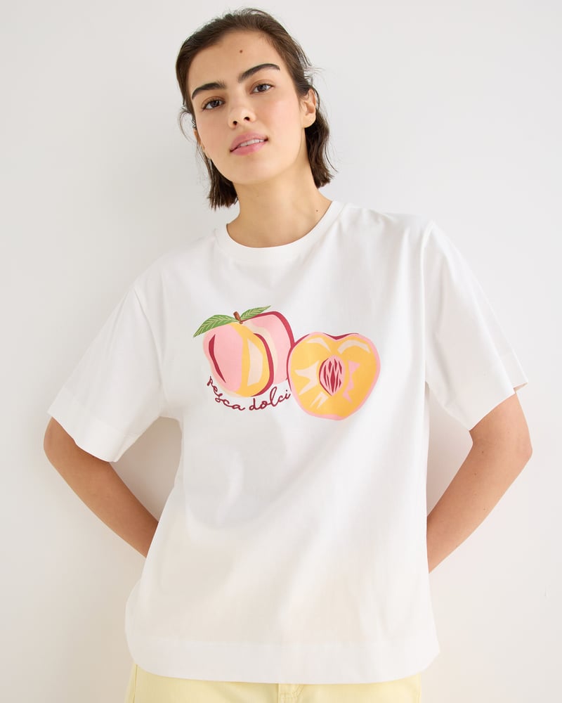 White Just Peachy Cotton Graphic T-Shirt