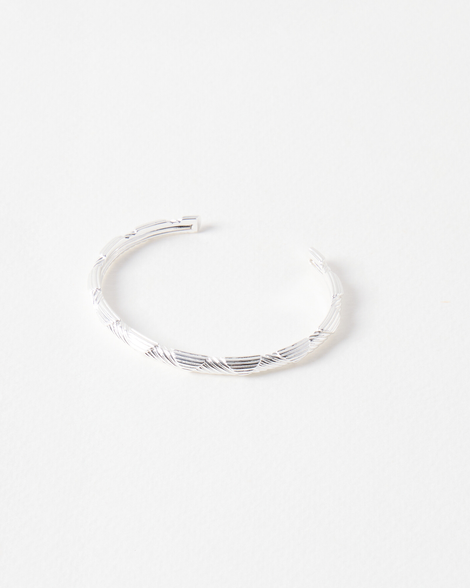 Zia Geometric Lines Silver Plated Bangle