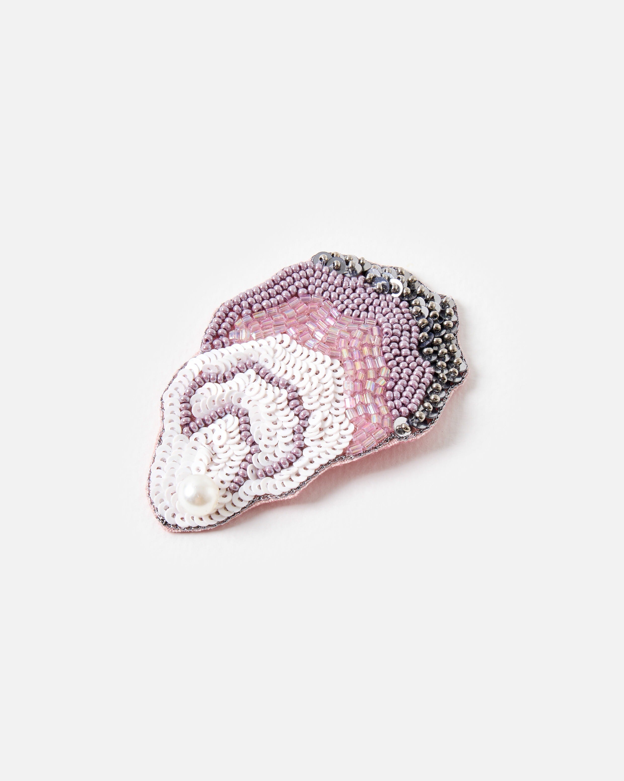 Olympia Oyster Beaded Hair Clip
