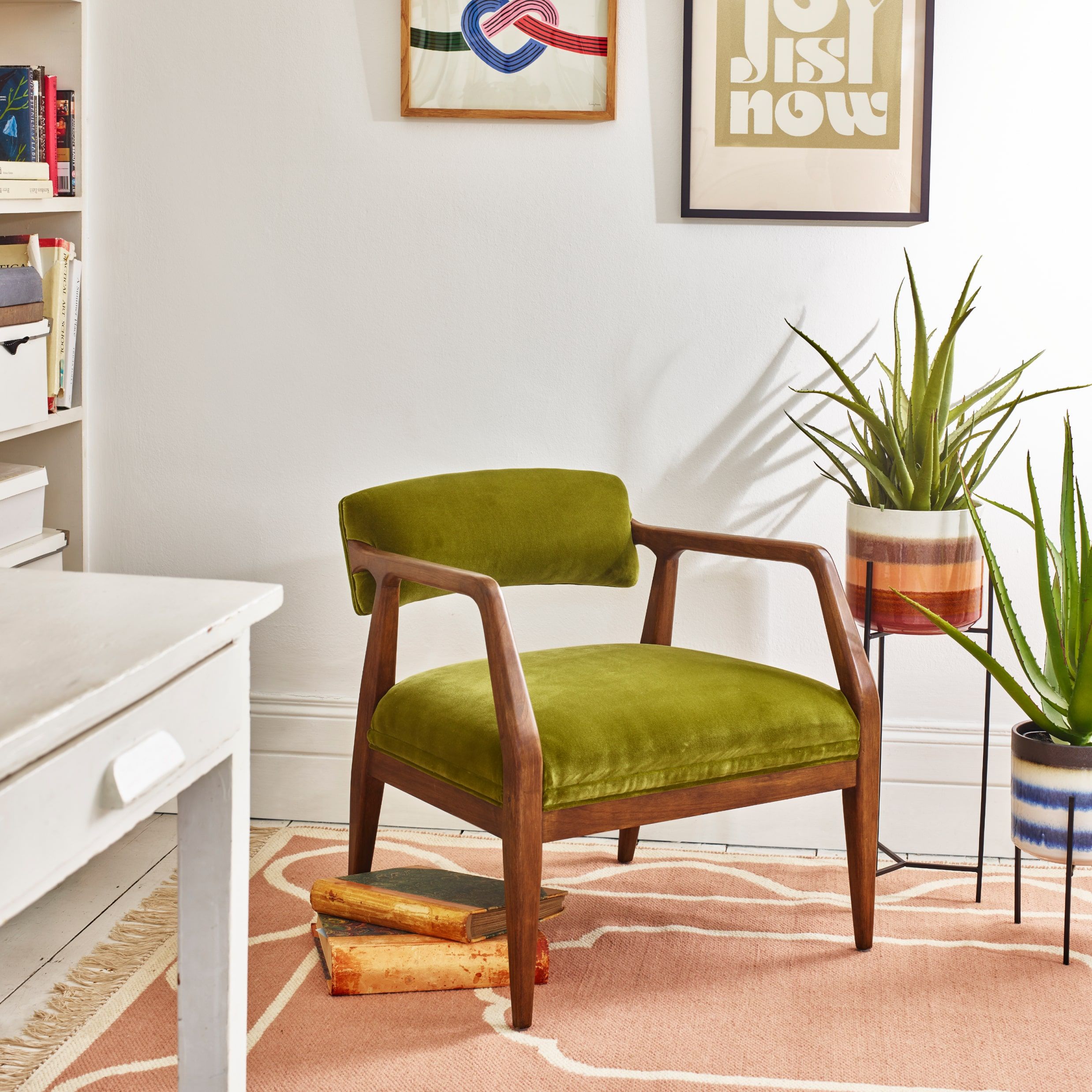How To Choose An Accent Chair Oliver
