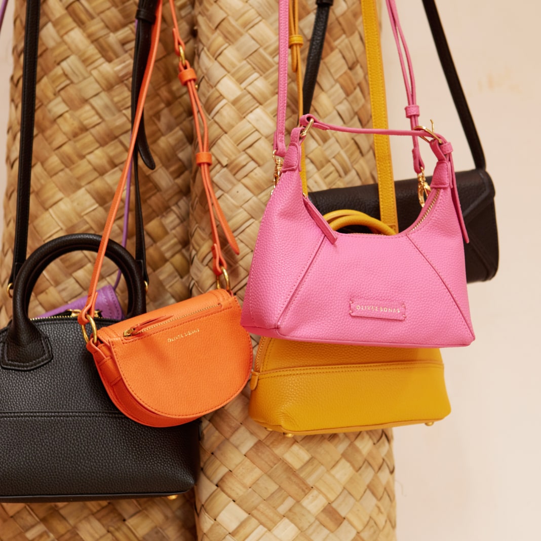 How to Wear a Cross Body Bag Oliver Bonas