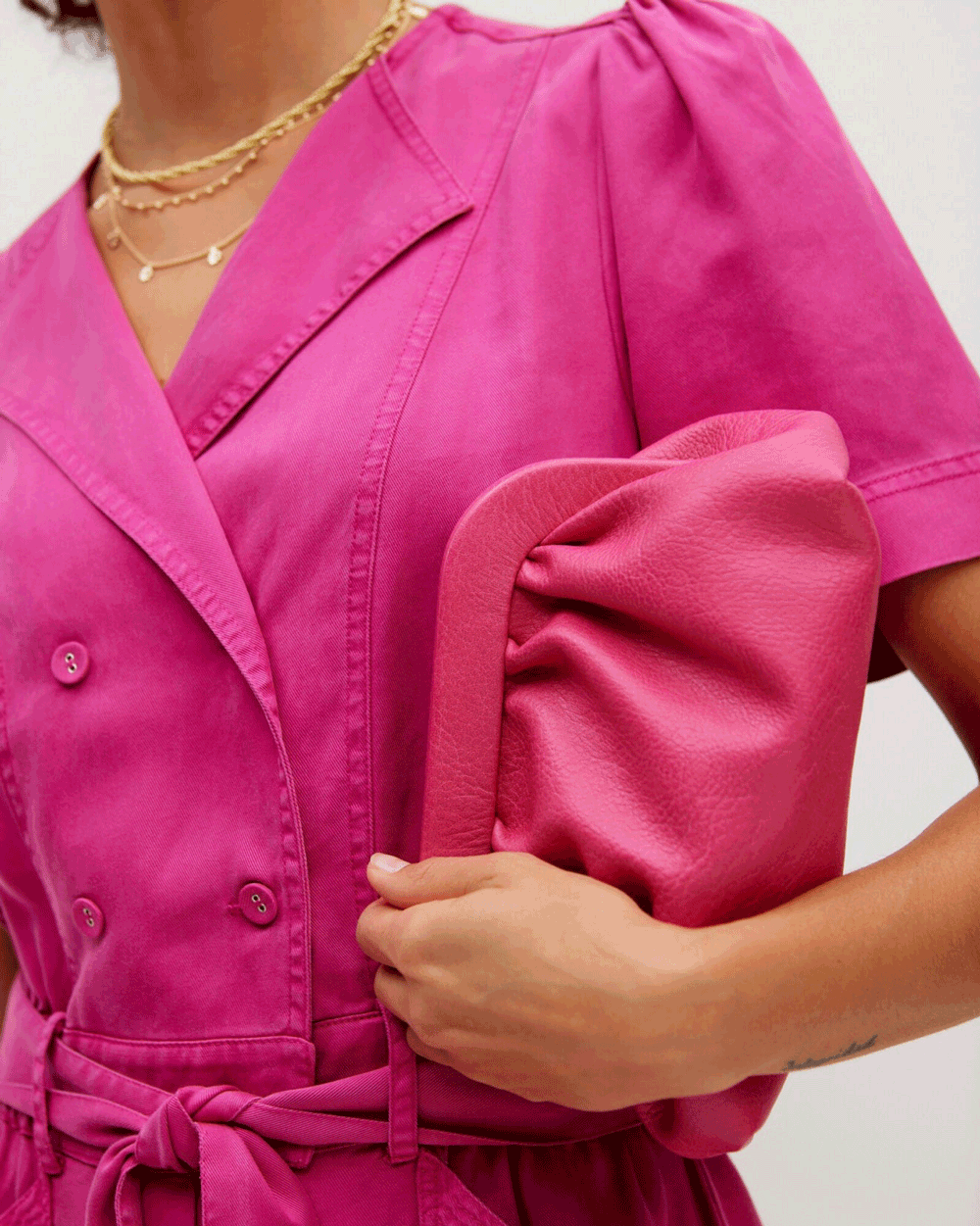 How to Wear a Cross Body Bag Oliver Bonas