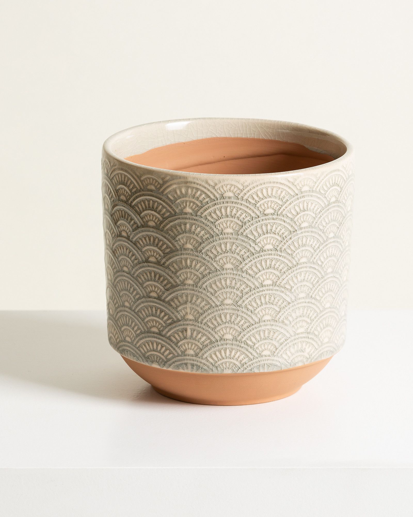 Modelo Geometric Ceramic Plant Pot Medium | Oliver Bonas