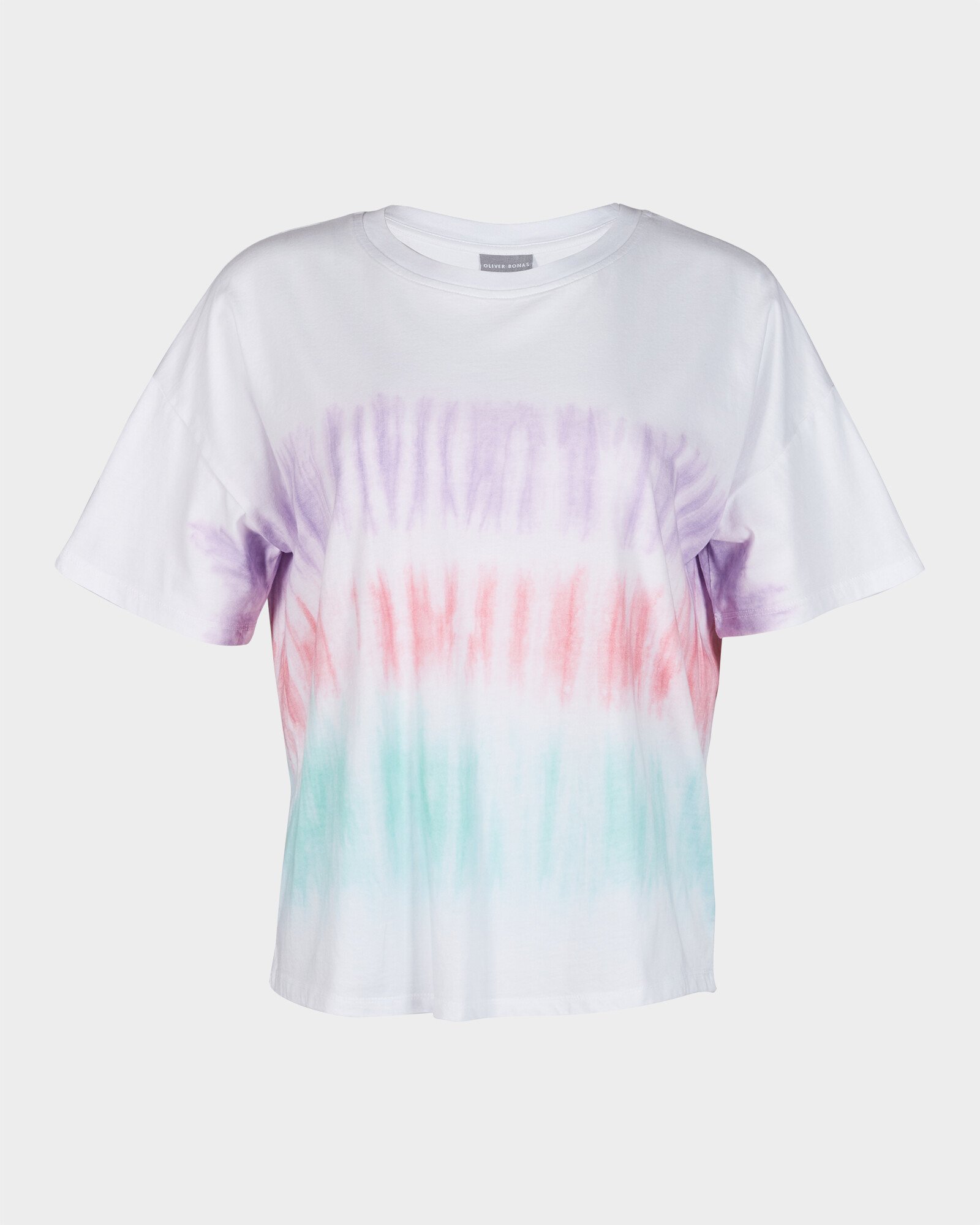 white t shirt tie dye