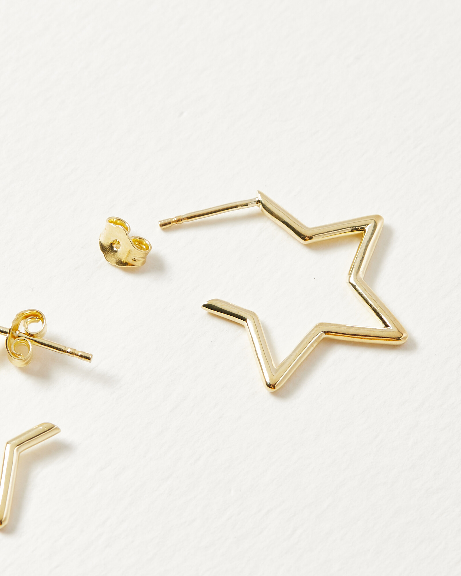 Star Outline Hoop Earrings Medium | Oliver Bonas