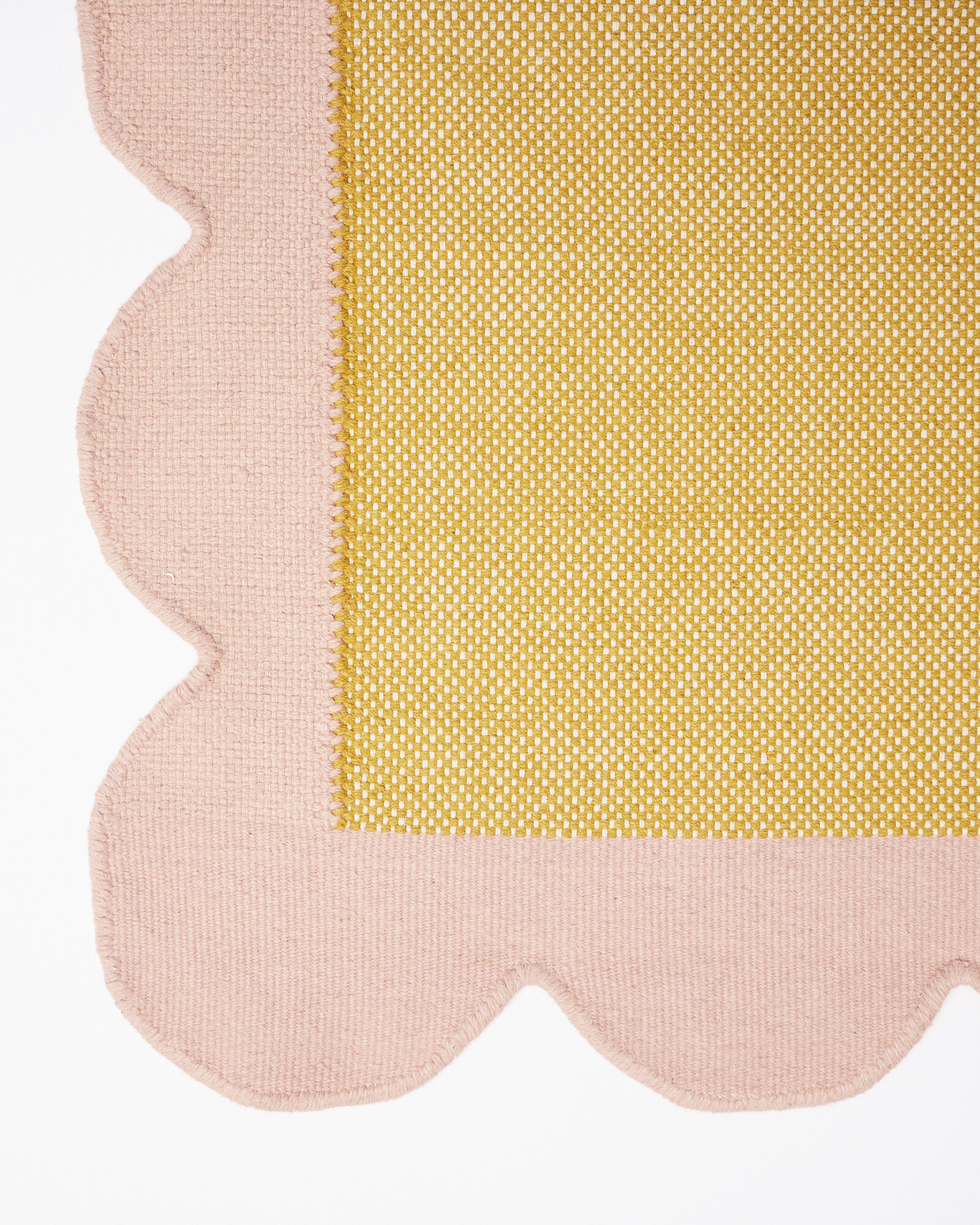 Cecily Handwoven Scalloped Yellow Rug 140x200cm | Oliver Bonas IE