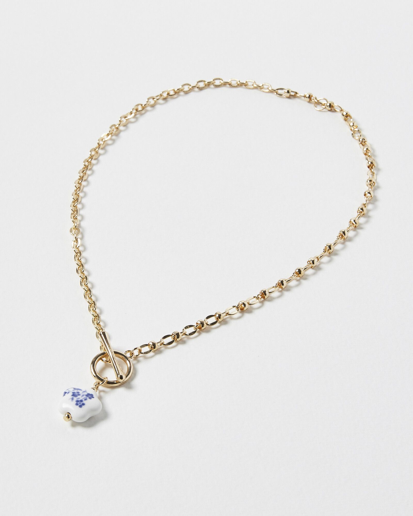 Audrey Ceramic Flower Pendant T Bar Chain Necklace | Oliver Bonas