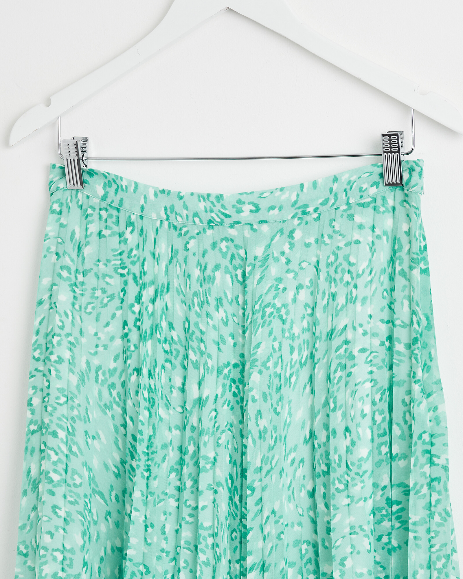 Critter Beasley Bag Skirt - Grier Green With Santa Embroidery main image 0