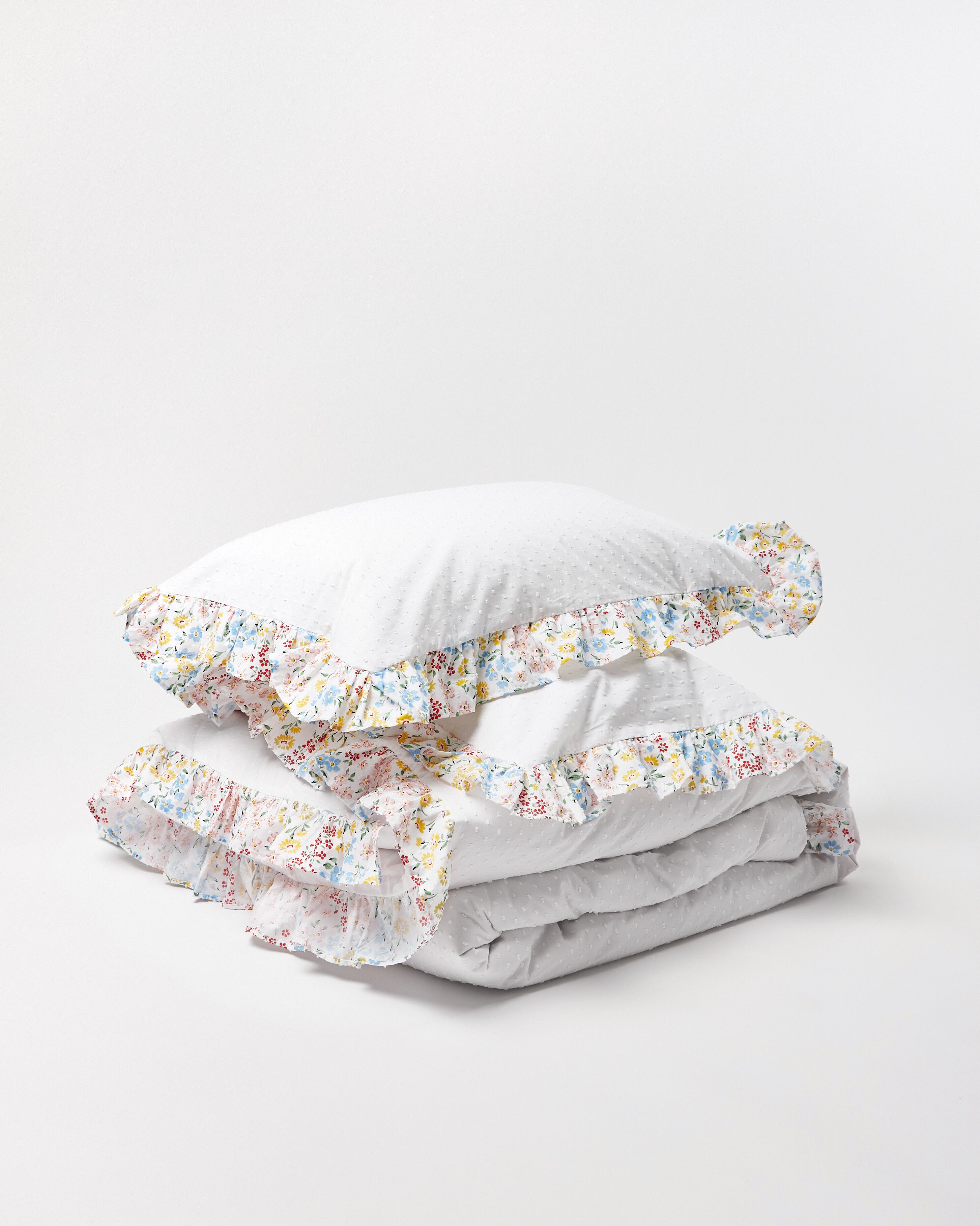 Floral Ruffle White Duvet & Pillowcases Bed Linen Sets | Oliver Bonas